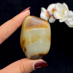 和田玉聚红皮籽料挂件（56.7g）