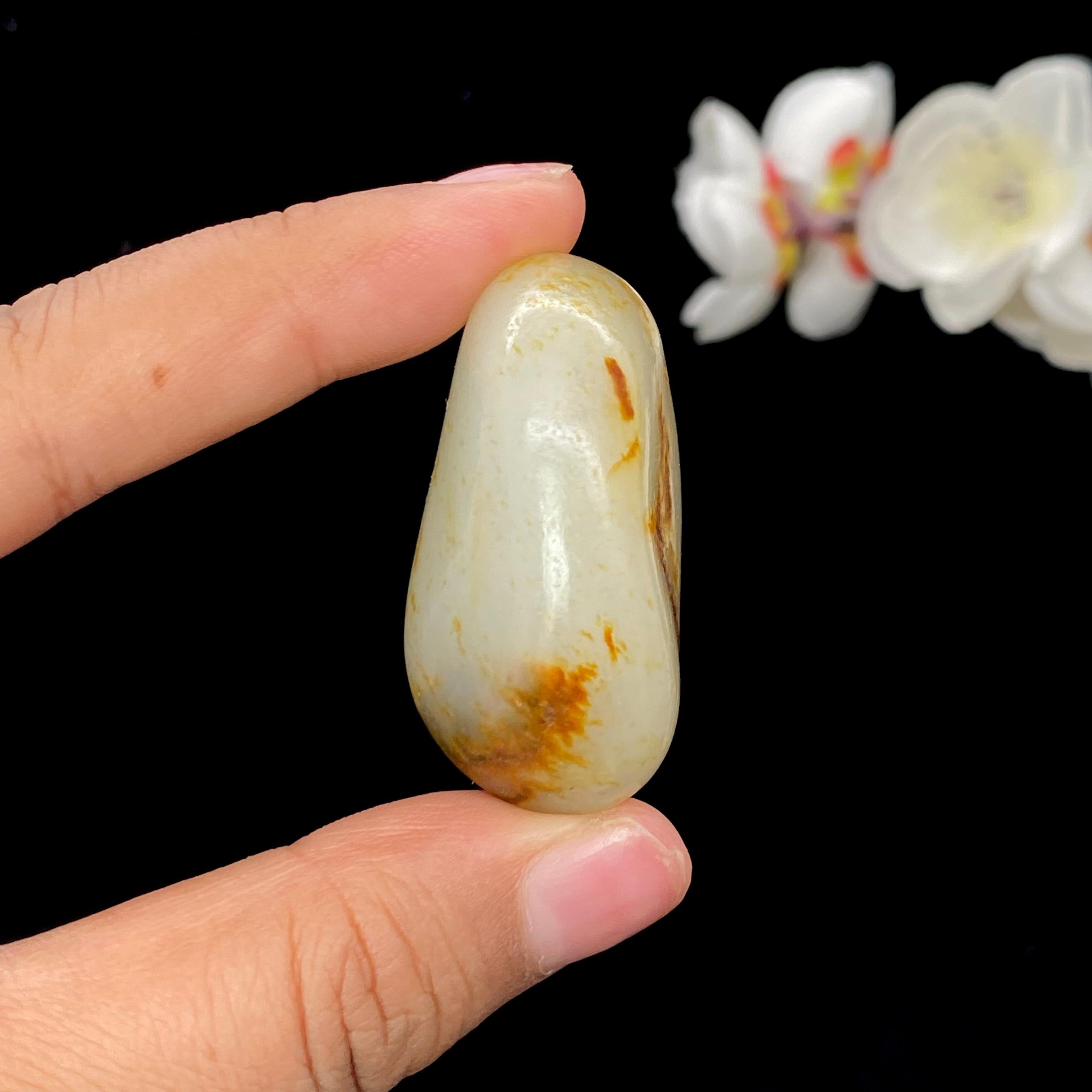 和田玉洒金皮青花底籽料挂件（38.3g）
