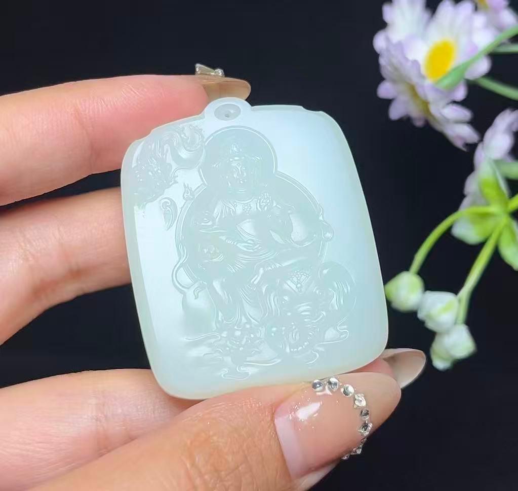 和田玉羊脂玉普贤菩萨（37.3g）