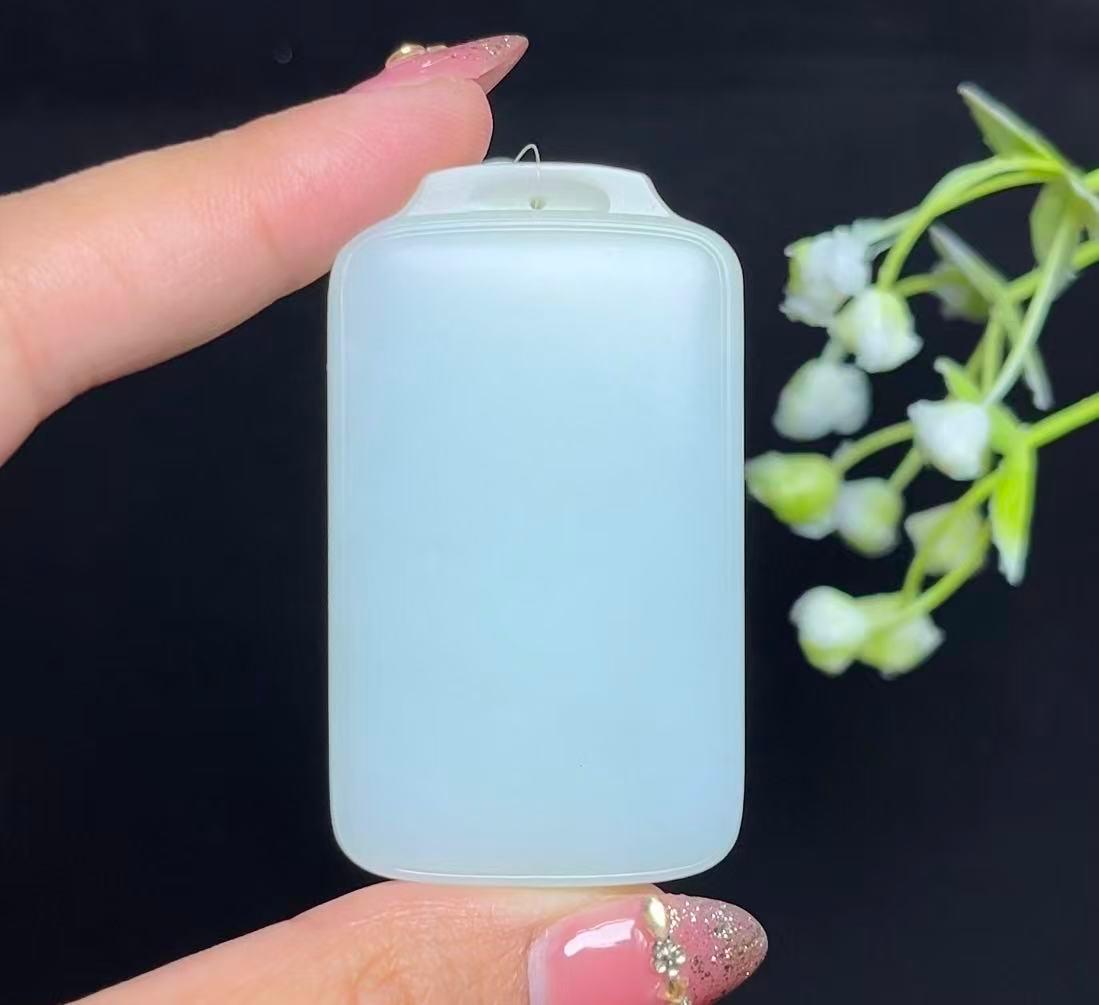 和田玉糖白平安无事牌（55.5g）