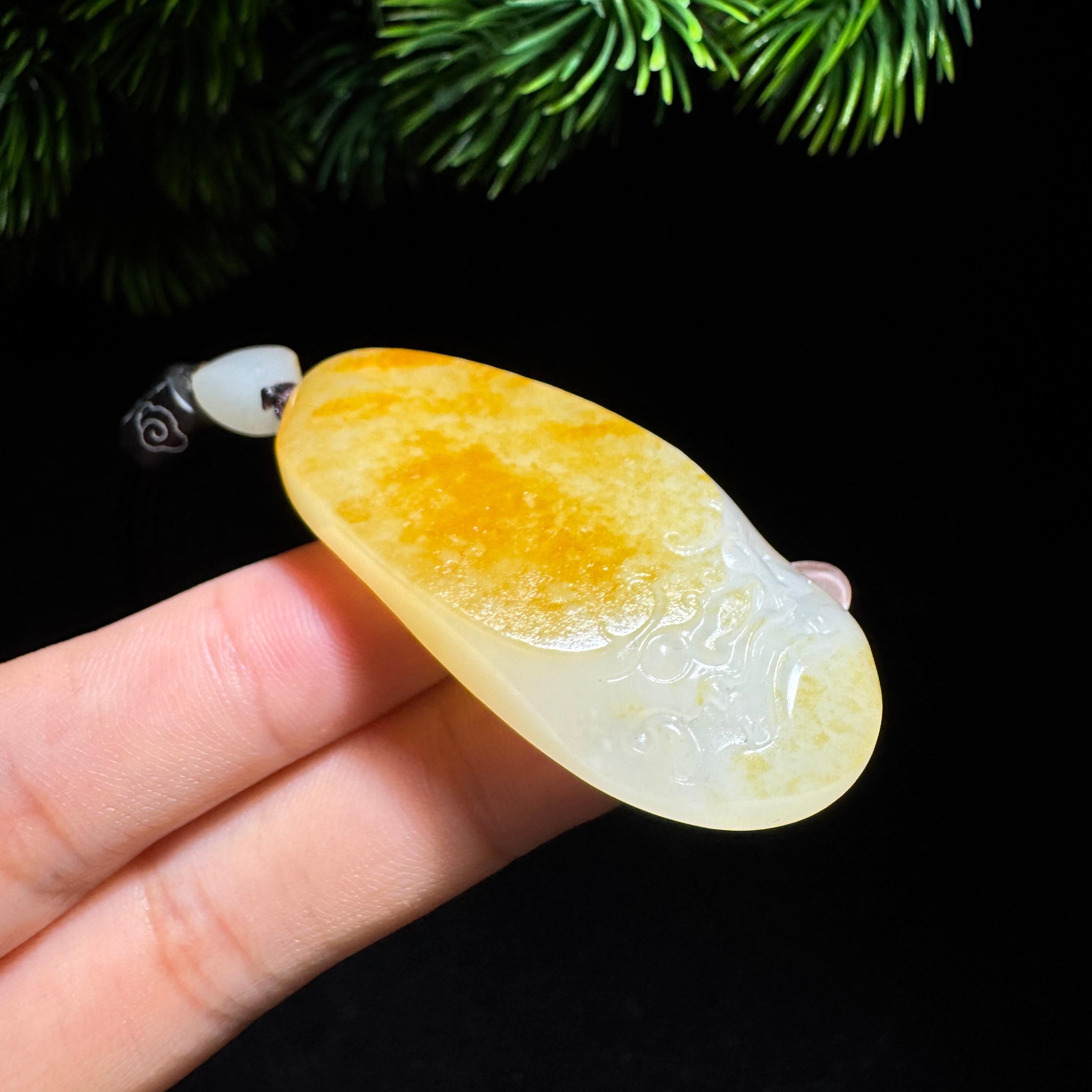 和田籽料撒金皮兽面牌（27.0g）