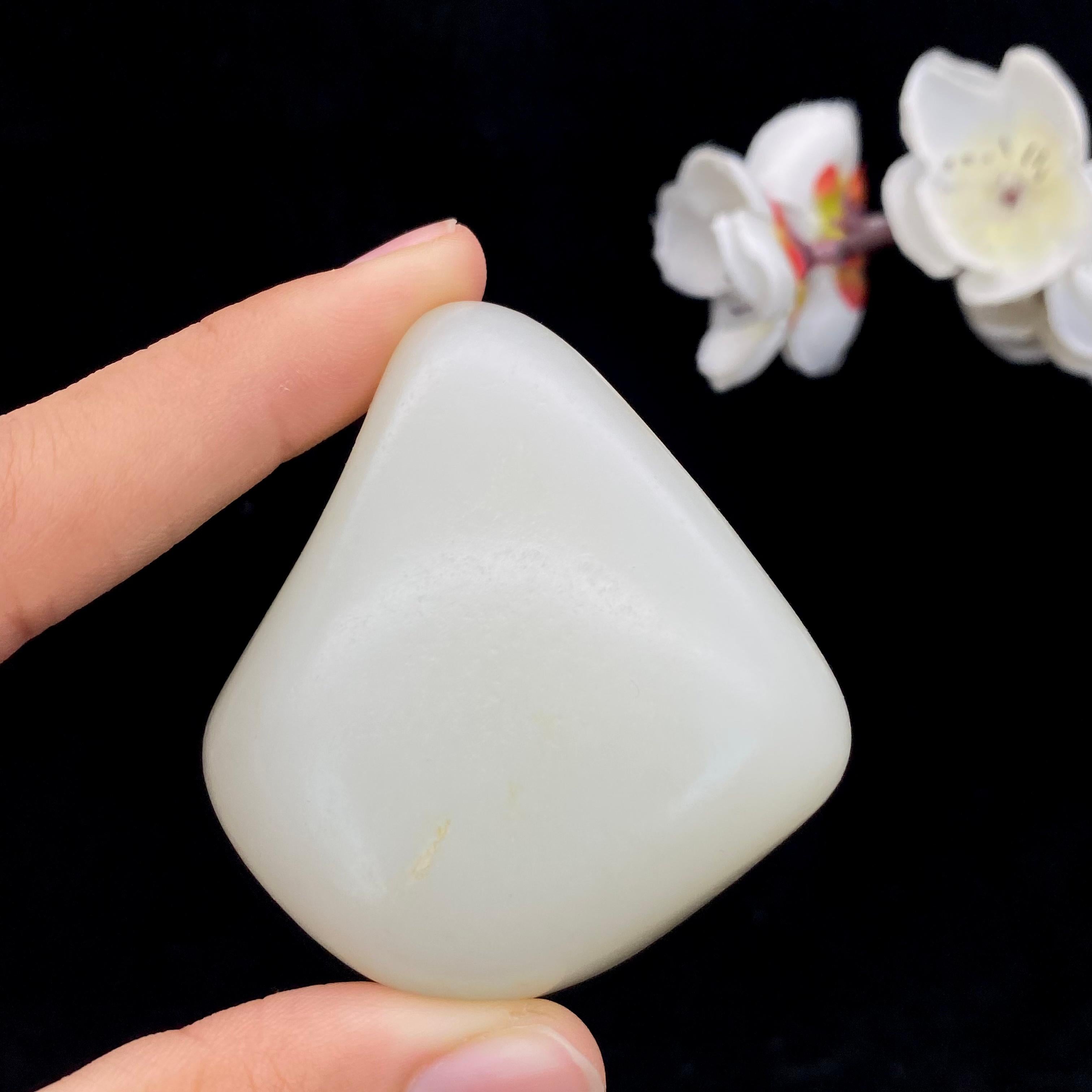 和田玉白玉籽料原石（113.3g）