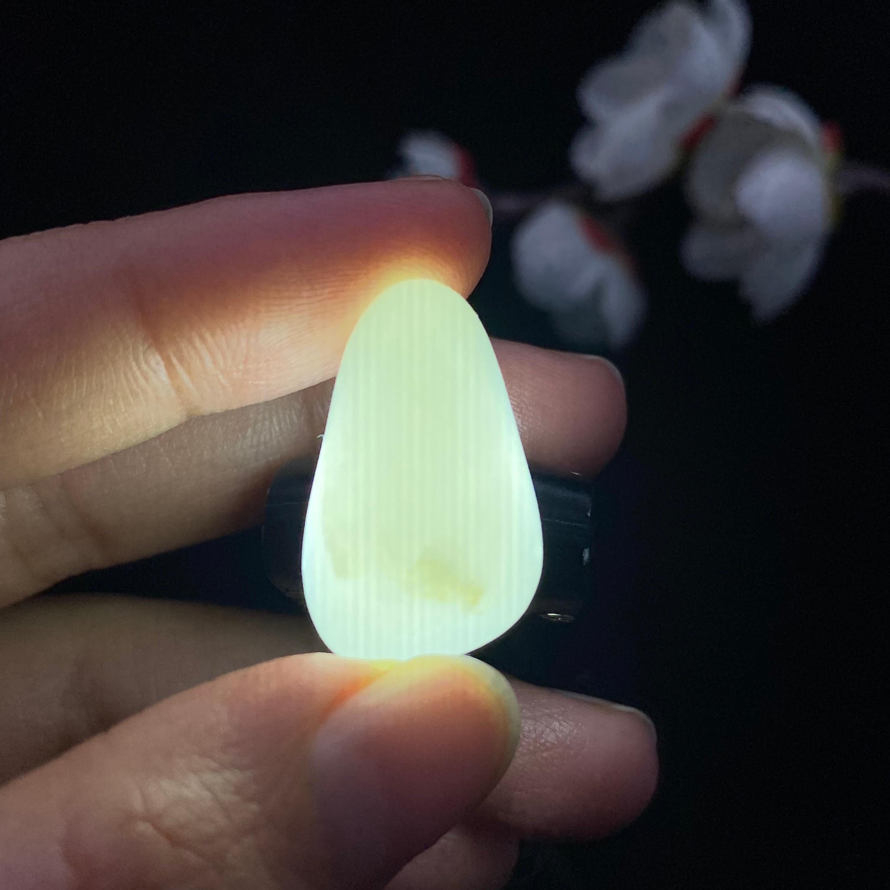 和田玉白玉籽料（8.6g）