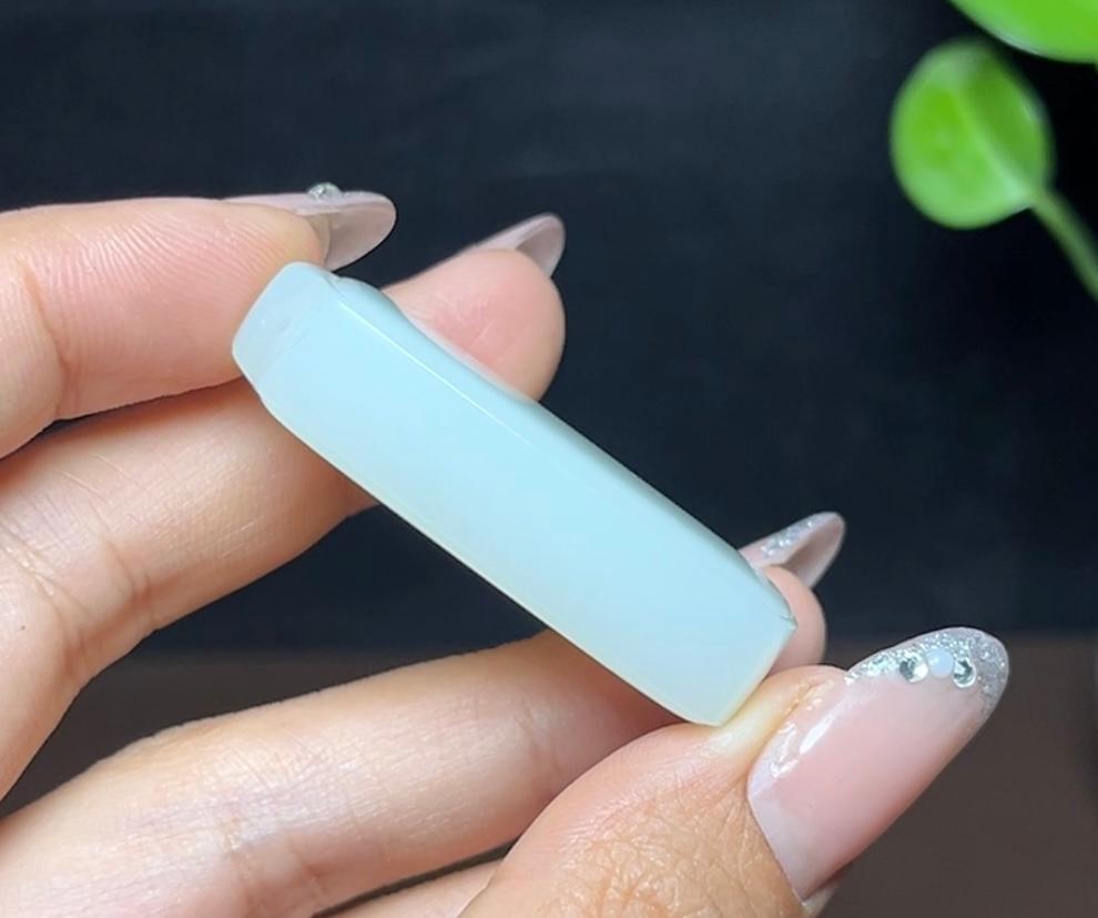 和田羊脂玉平安无事牌（26.3g）