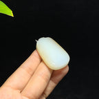 新疆且末糖白玉无事牌（26.7g）