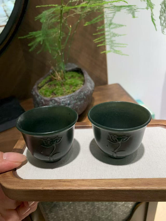 和田玉塔青茶杯【一对】（82.1g）