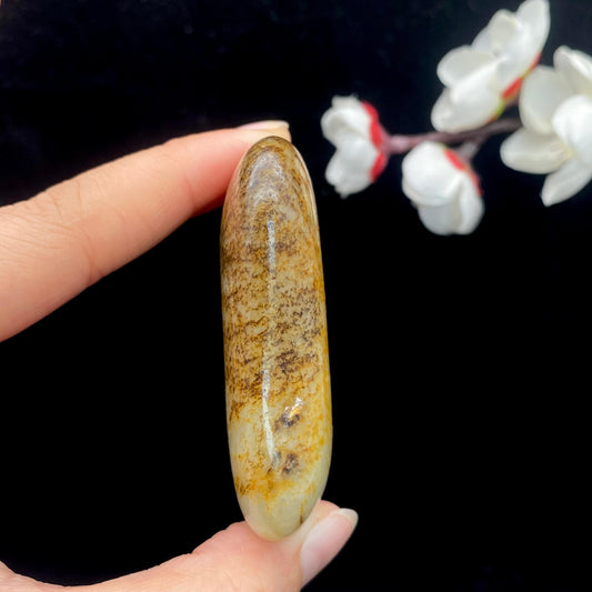 和田玉洒金皮籽料原石（89.7g）