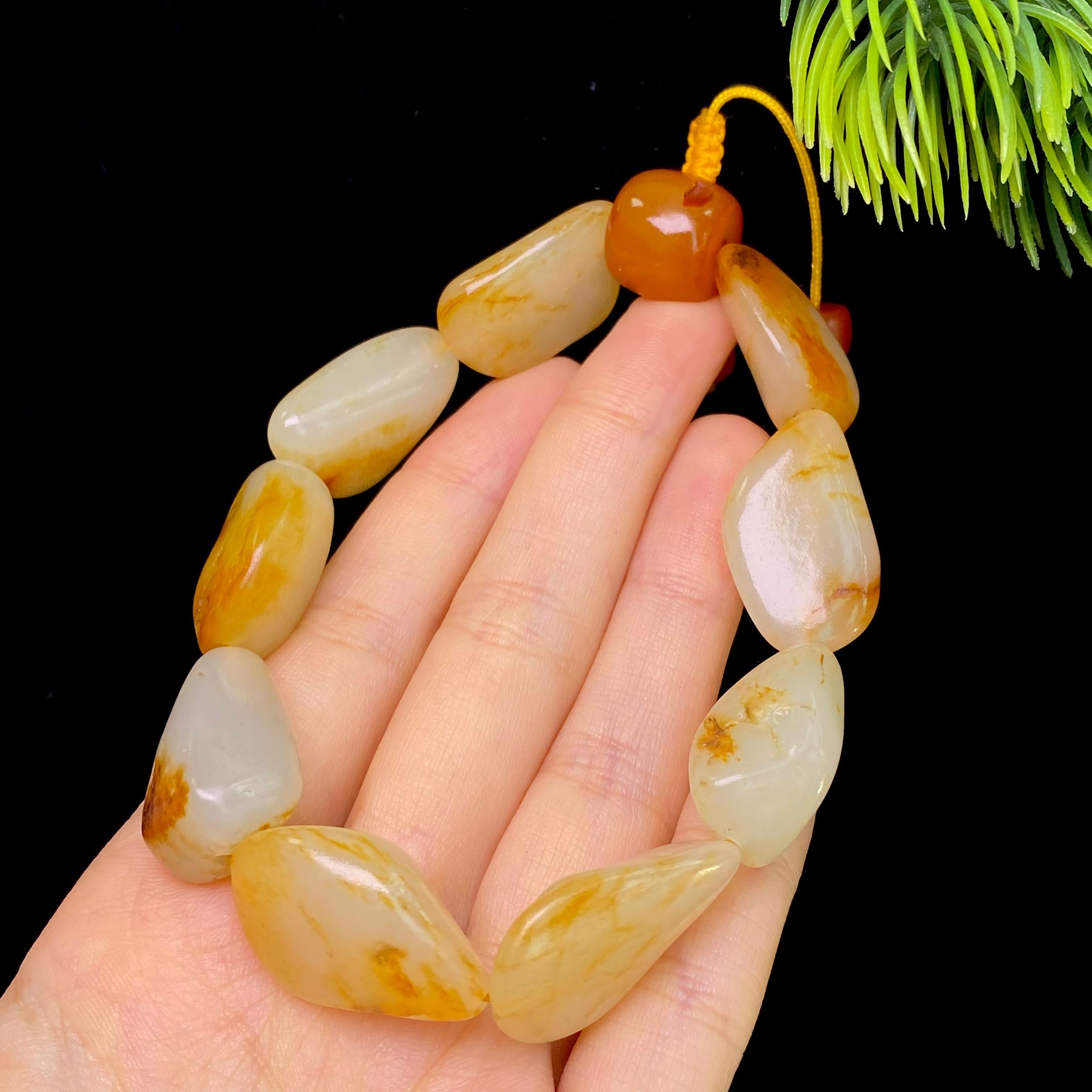 和田玉洒金皮白肉籽料手串（54.7g）