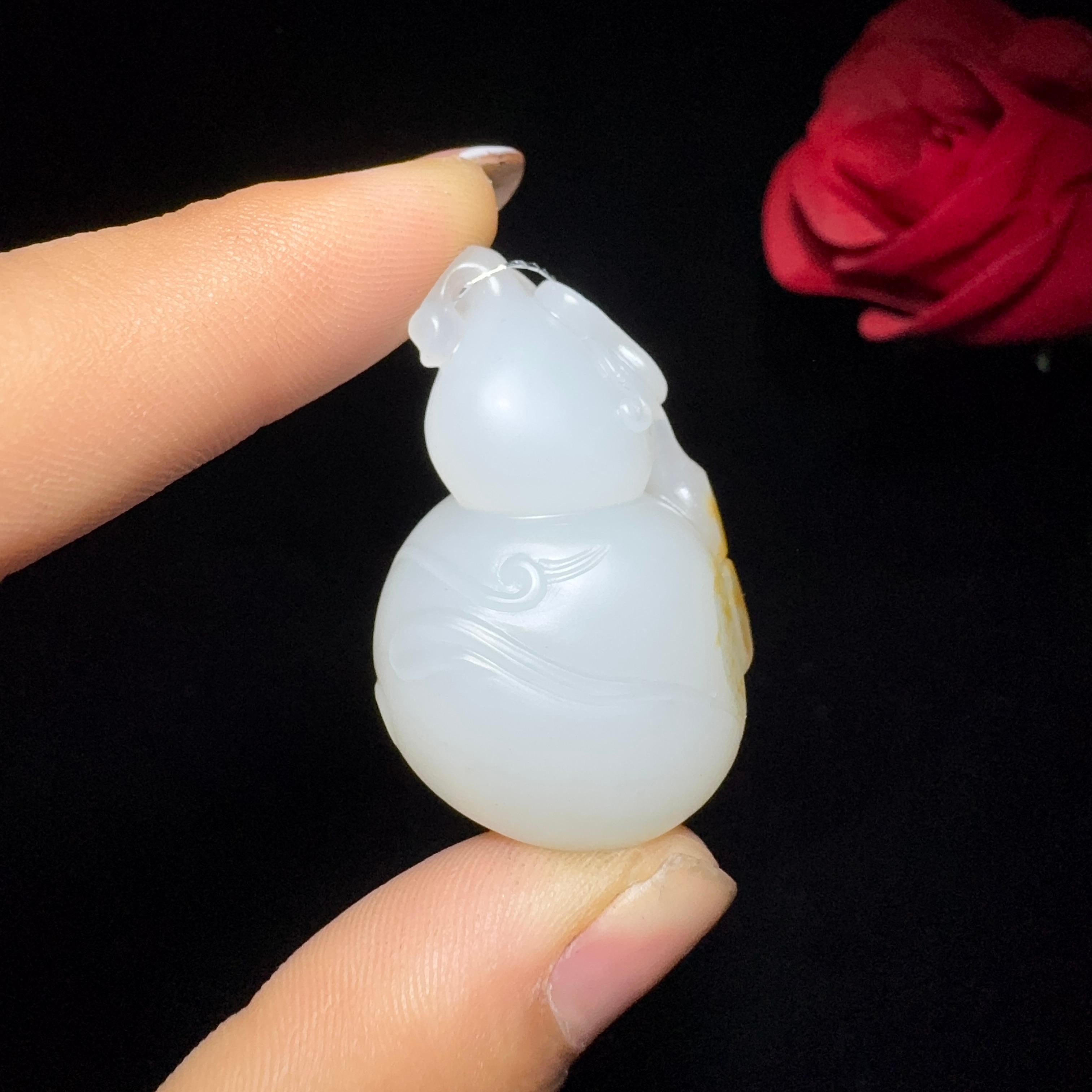 和田玉籽料挂件葫芦（18.7g）