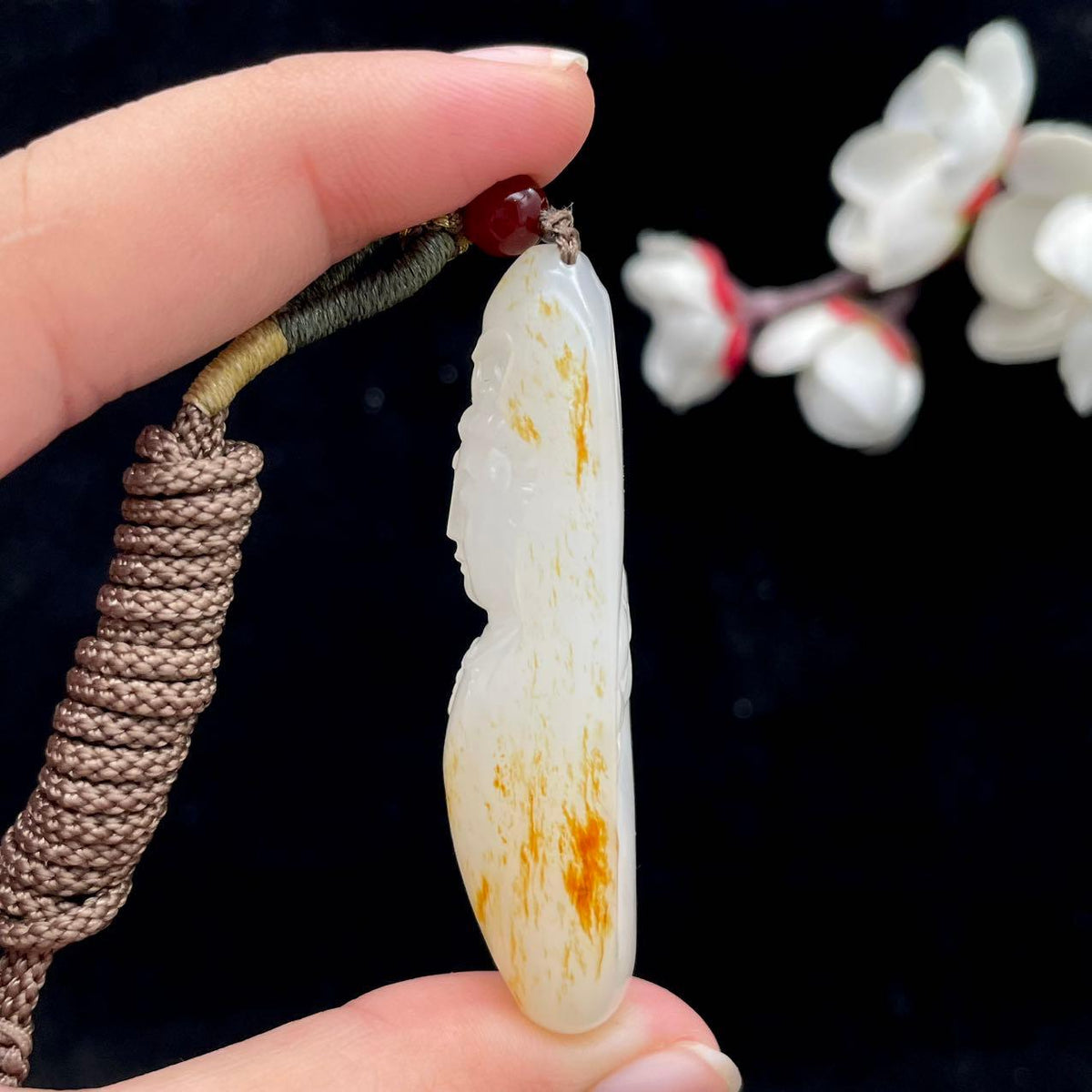 和田玉洒金皮籽料【观音】挂件（26.4g）