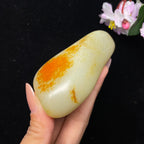 和田玉黄皮籽料挂件（127.7g）