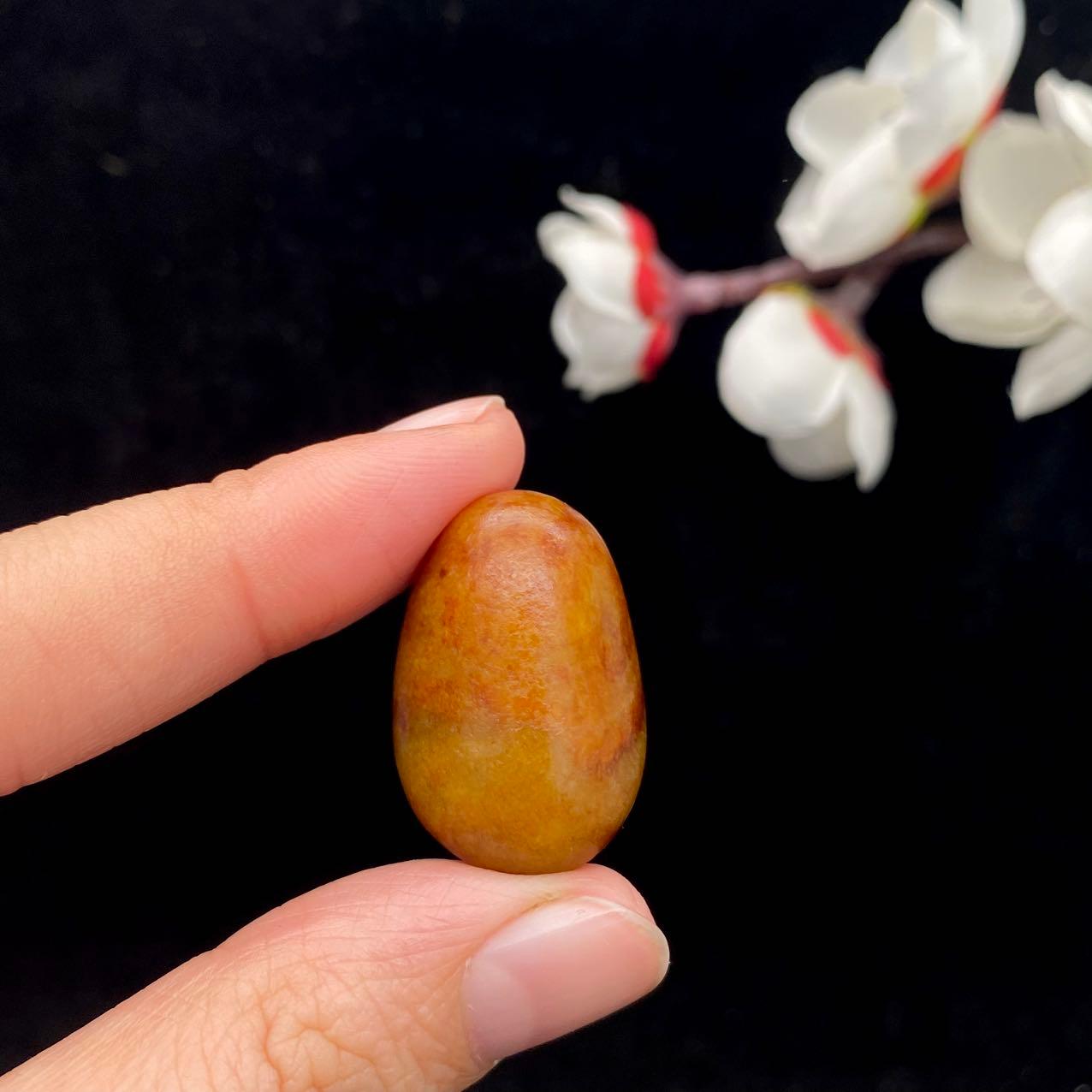 【超值推荐】和田玉红沁皮籽料吊坠籽（10g）