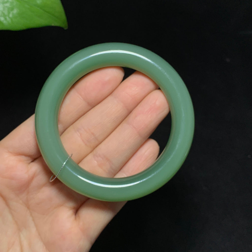 毕业级碧玉粉青猫眼圆条手镯（65.5g）