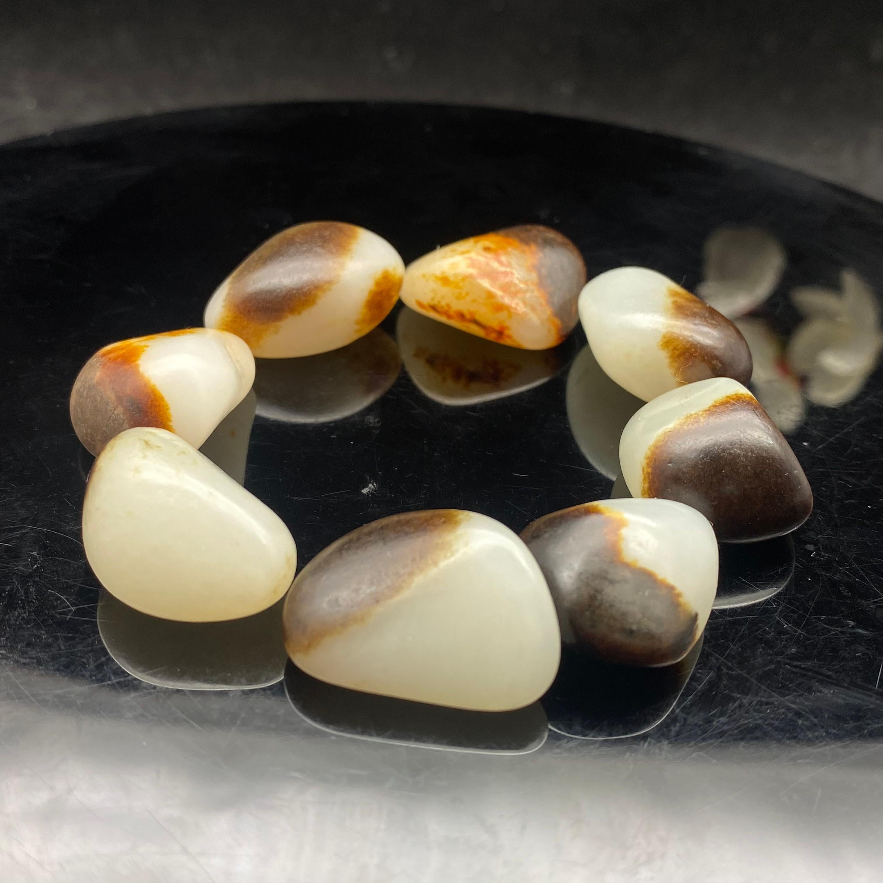 【藏品】和田玉聚黑皮籽料【精品手串籽】（73.3g）