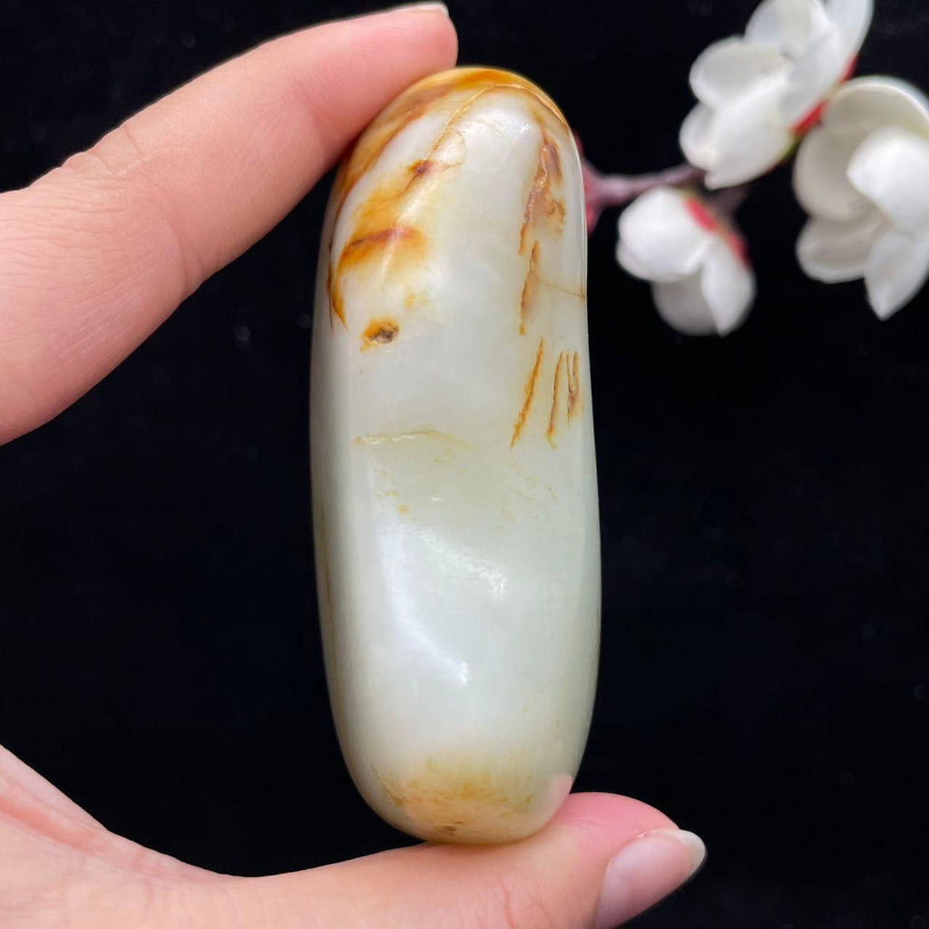 和田玉黄皮籽料手把件（159g）