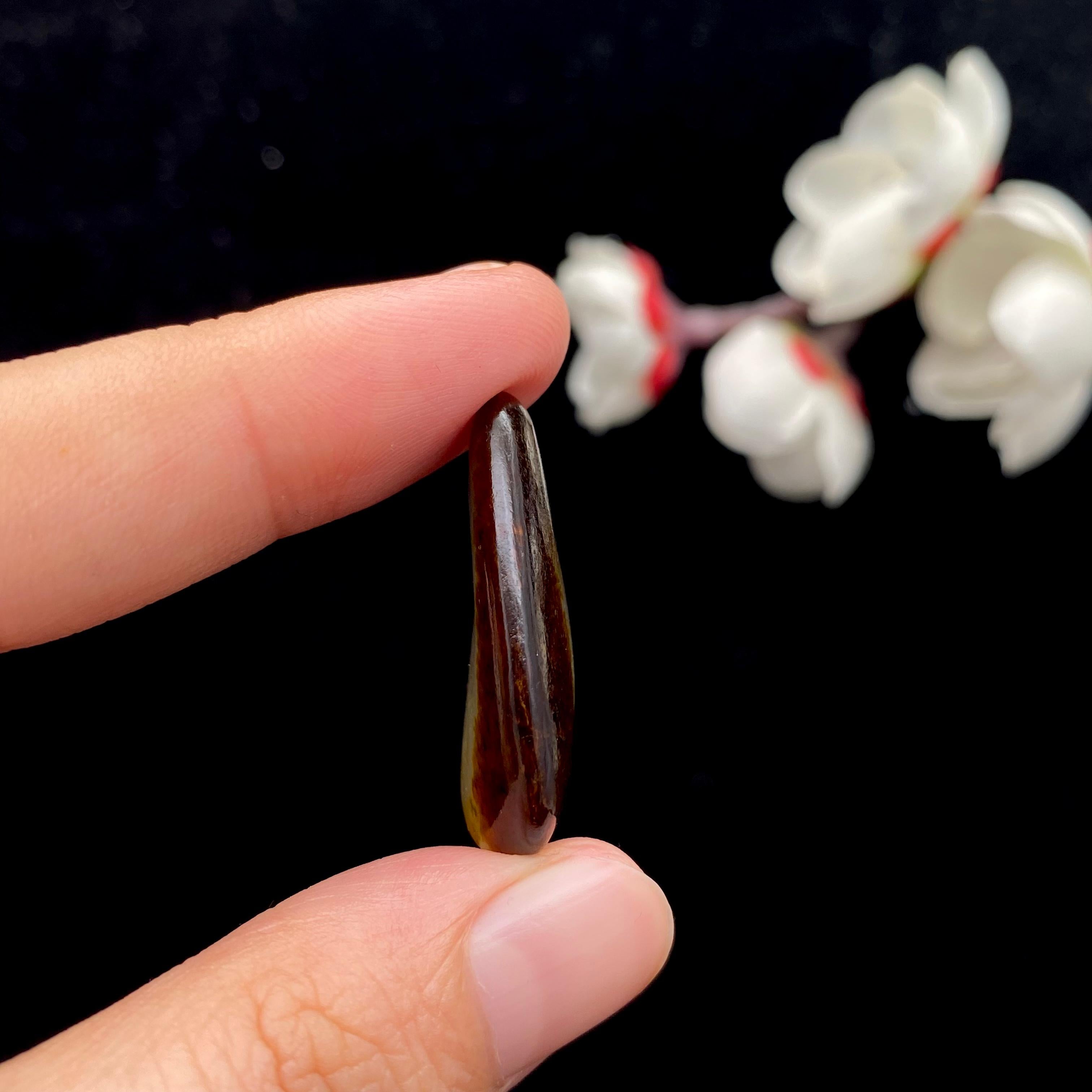 和田玉聚红皮籽料戒面籽（4.7g）
