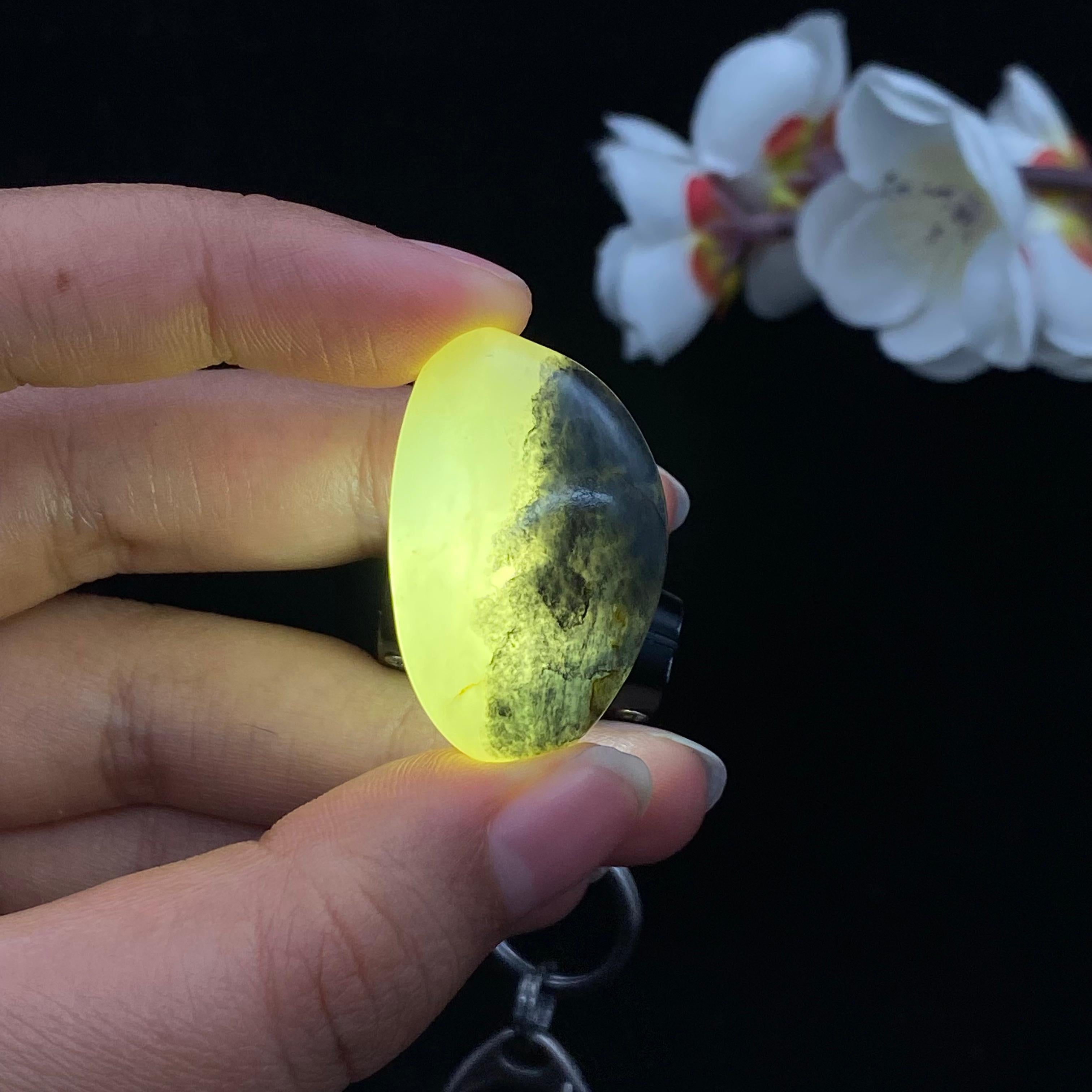 和田玉青花带洒金皮籽料吊坠籽（13.2g）