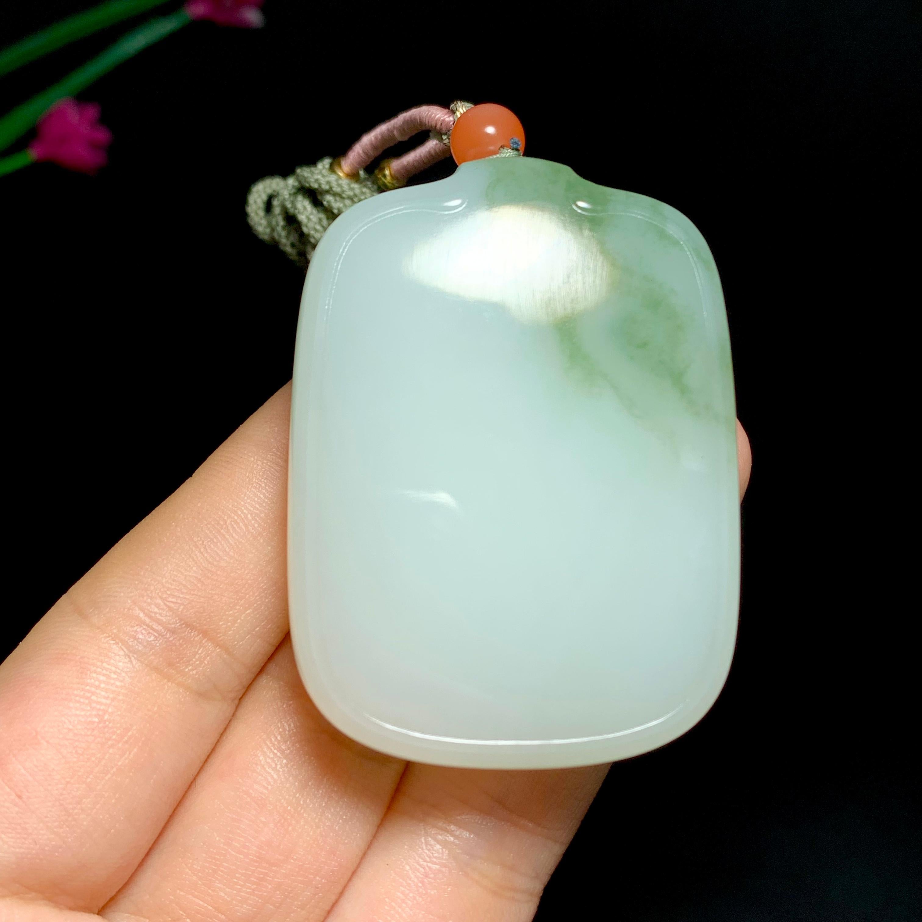 精品和田玉带翠平安无事牌（72.8g）