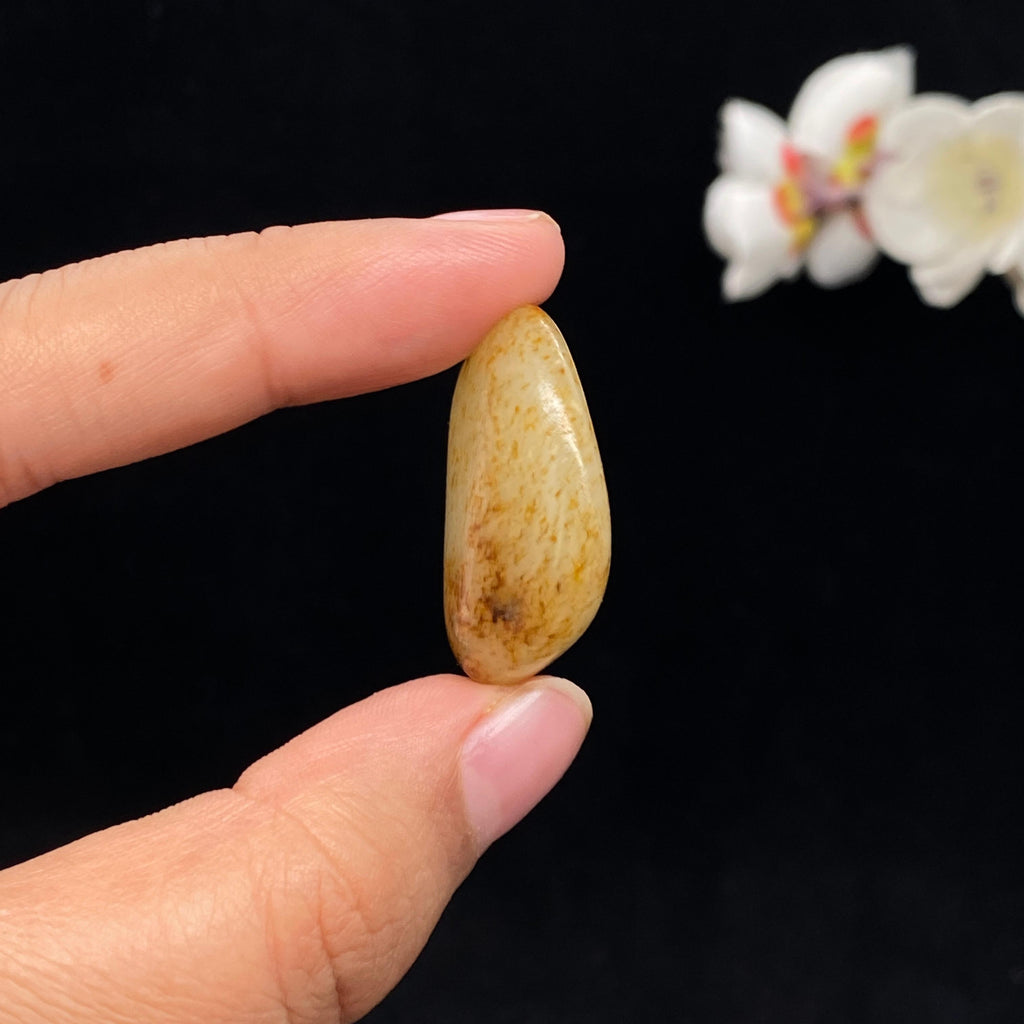 和田玉满洒金皮籽料吊坠籽（14.7g）