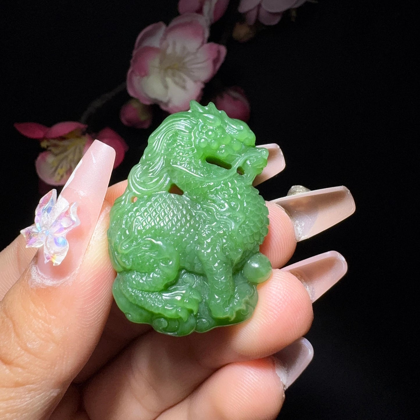 和田玉碧玉挂件麒麟（16.9g）