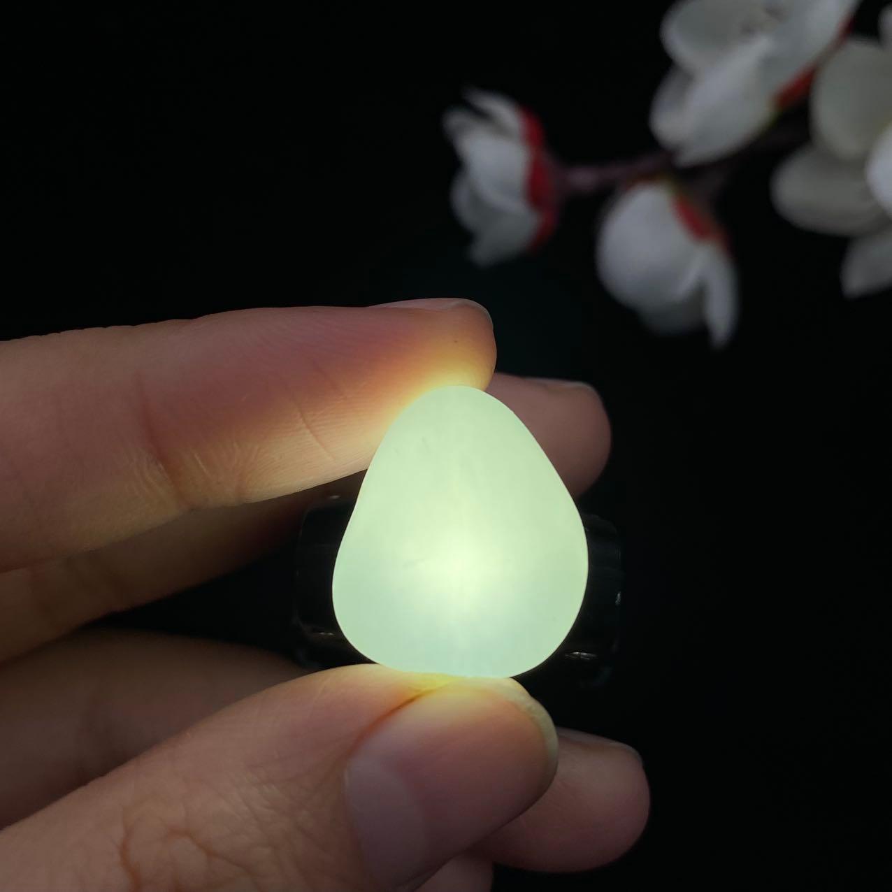 和田玉-白玉籽料原石（5.2g）