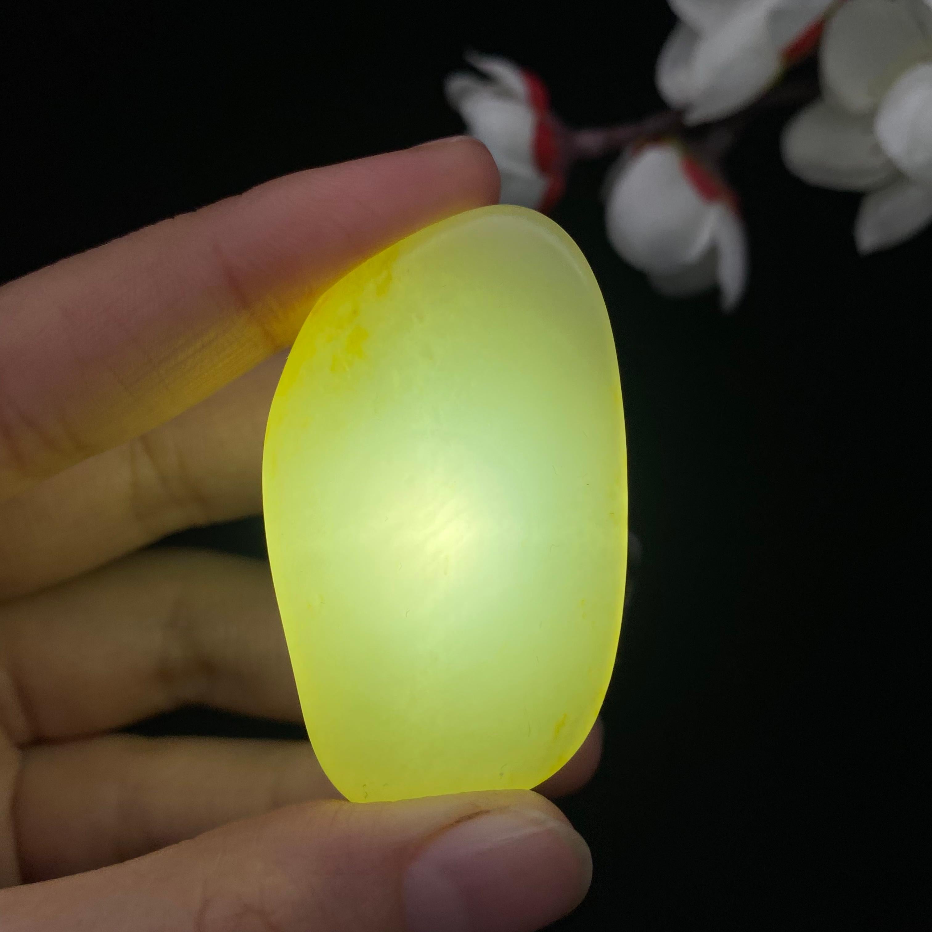 和田玉黄皮籽料挂件（21.3g）