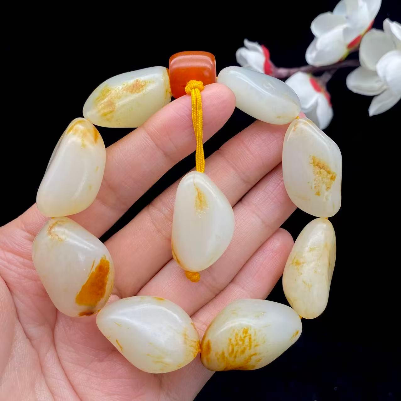和田玉洒红皮【精品手串】（80g）