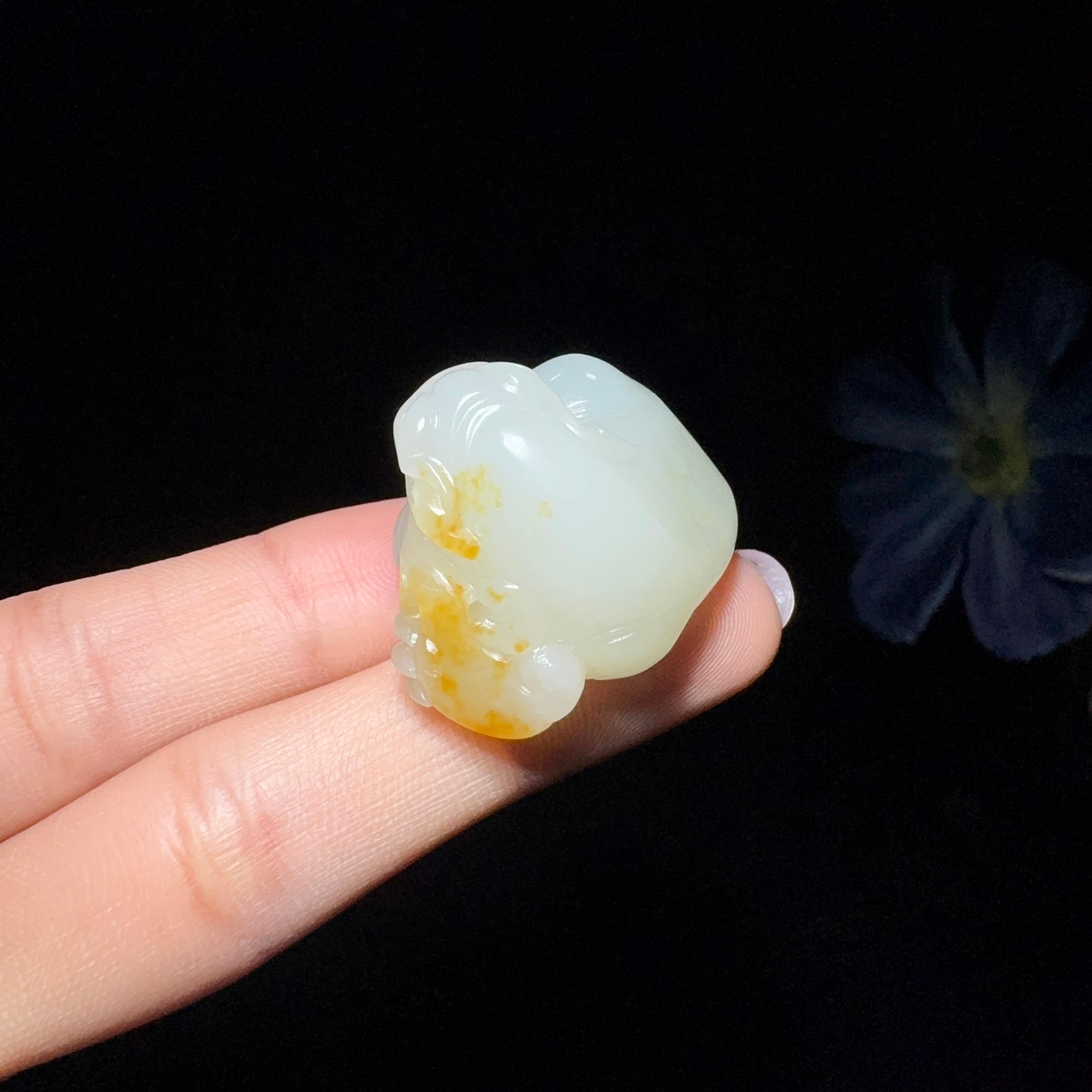 和田玉籽料回头貔貅（30.0g）