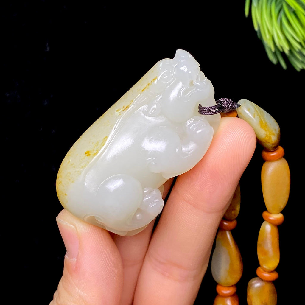 和田玉籽料貔貅吊坠黄沁项链（g）
