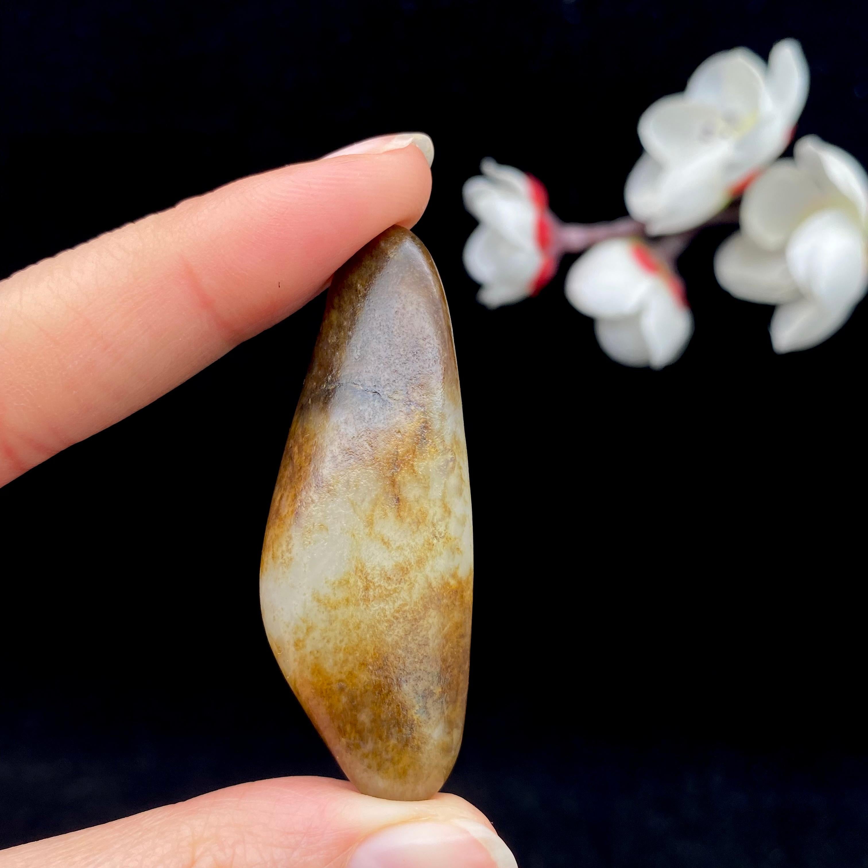 和田玉秋梨皮籽料（16.2g）