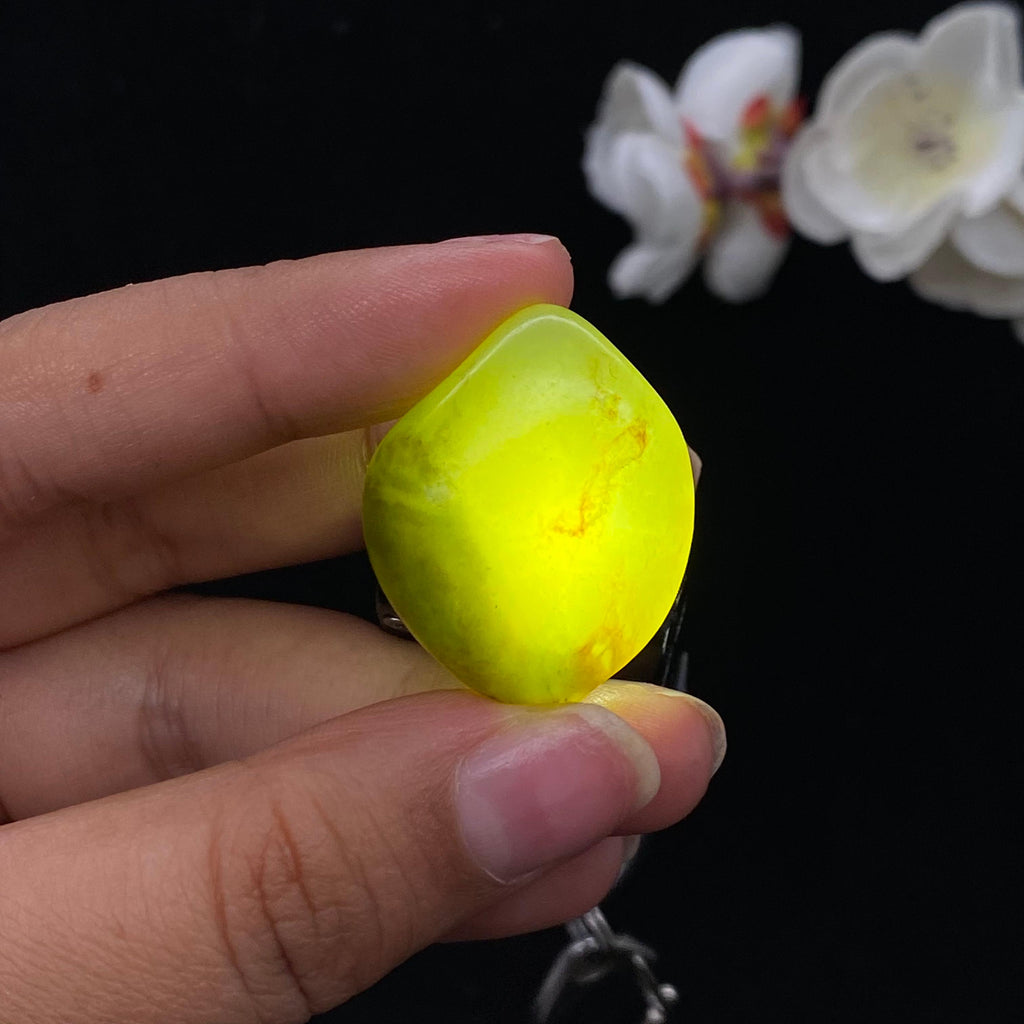 和田玉青白玉带翠籽料（15.1g）