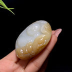 和田糖白玉弥勒佛手把件（83.0g）