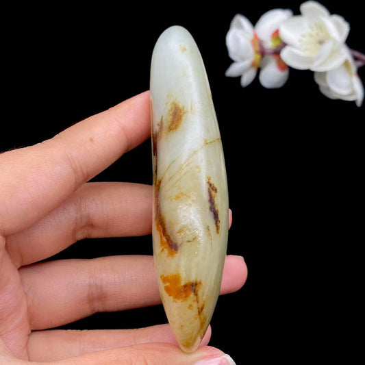 和田玉洒金皮籽料手把件（114.8g）