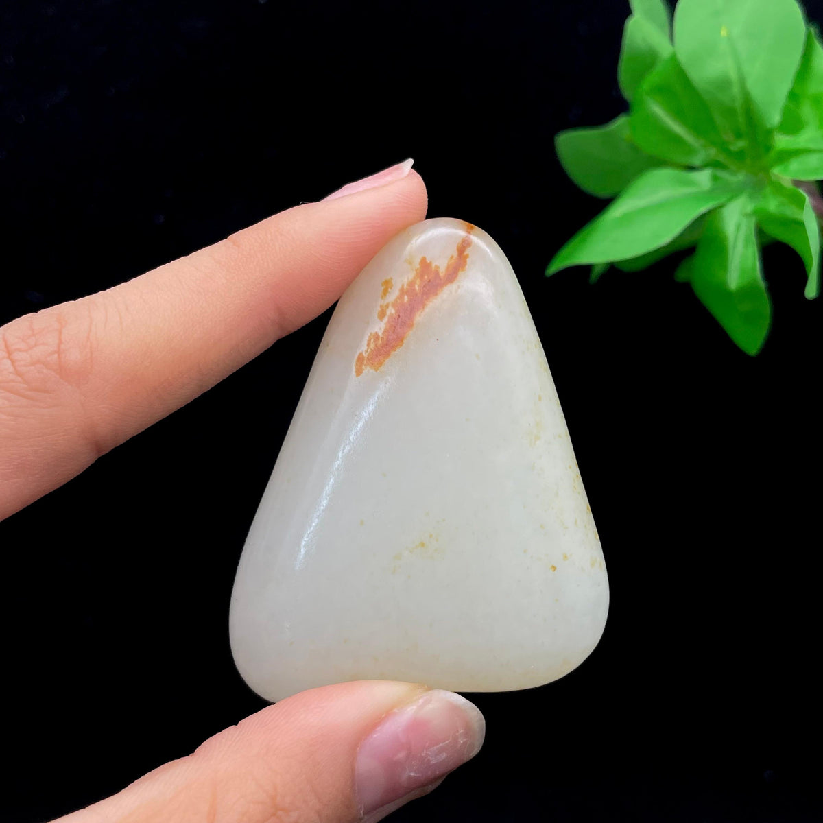 和田玉黄皮籽料大挂件（55g）