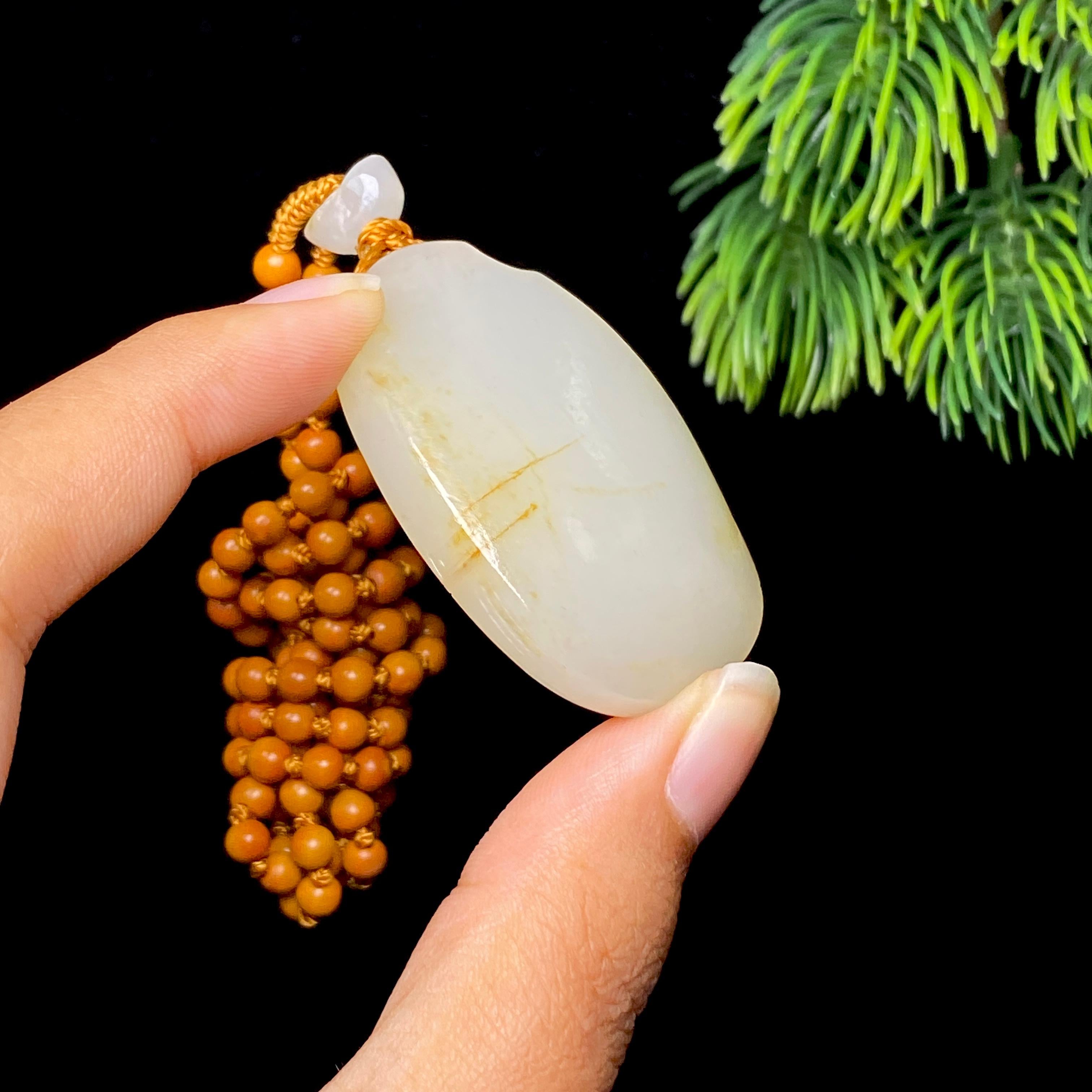 和田玉籽料无事牌（32.3g）