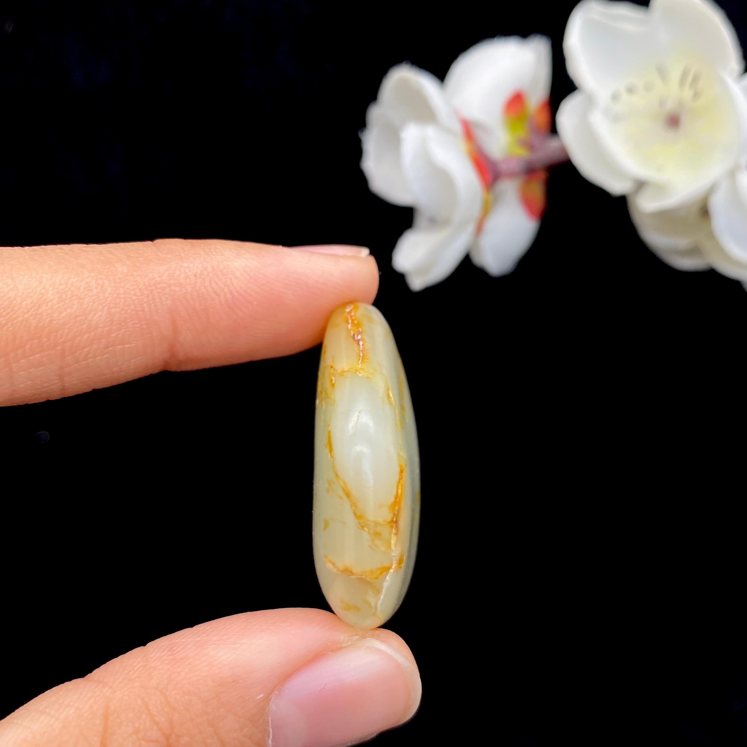 和田玉黄皮籽料吊坠籽（16.1g）