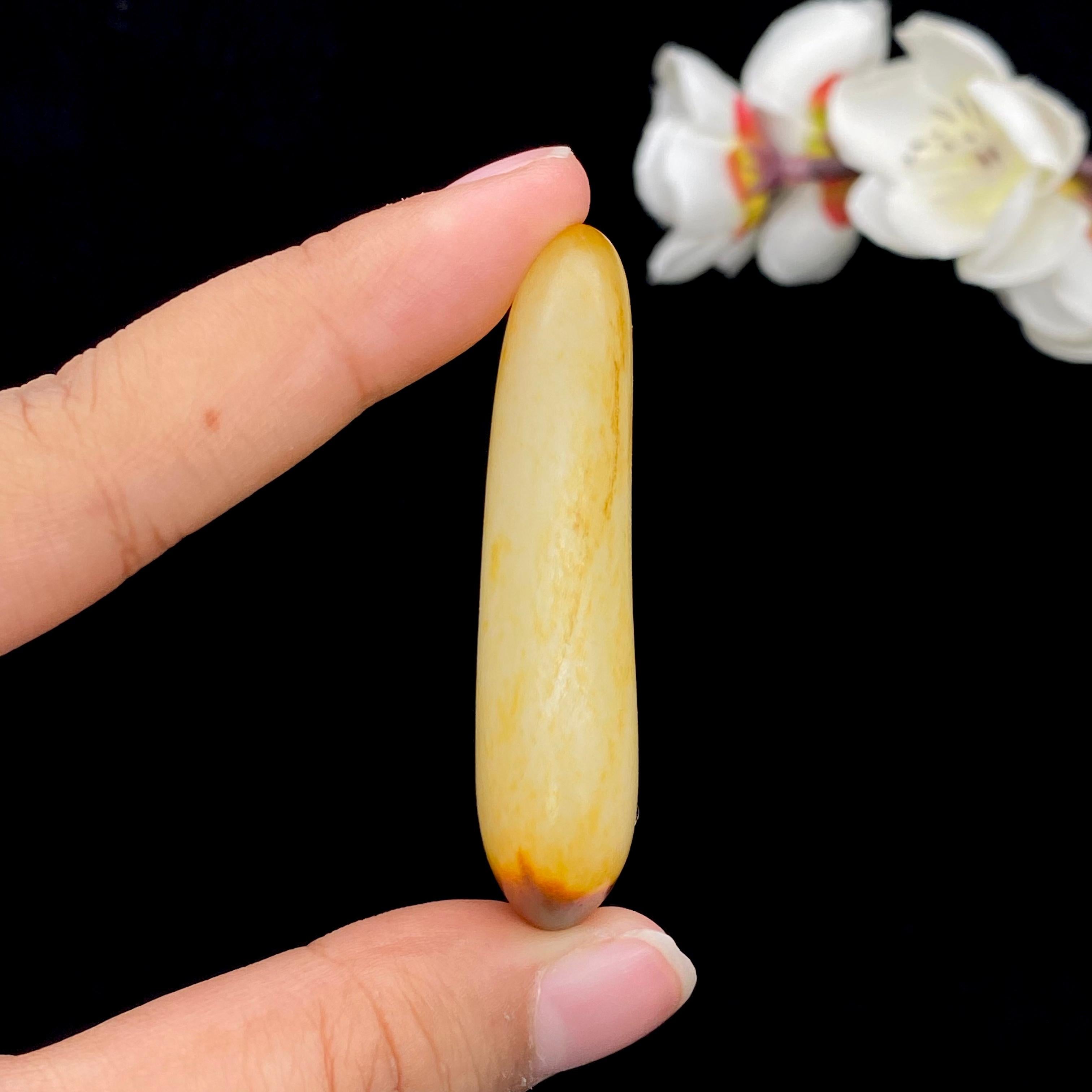 和田玉聚红皮籽料挂件（31.3g）