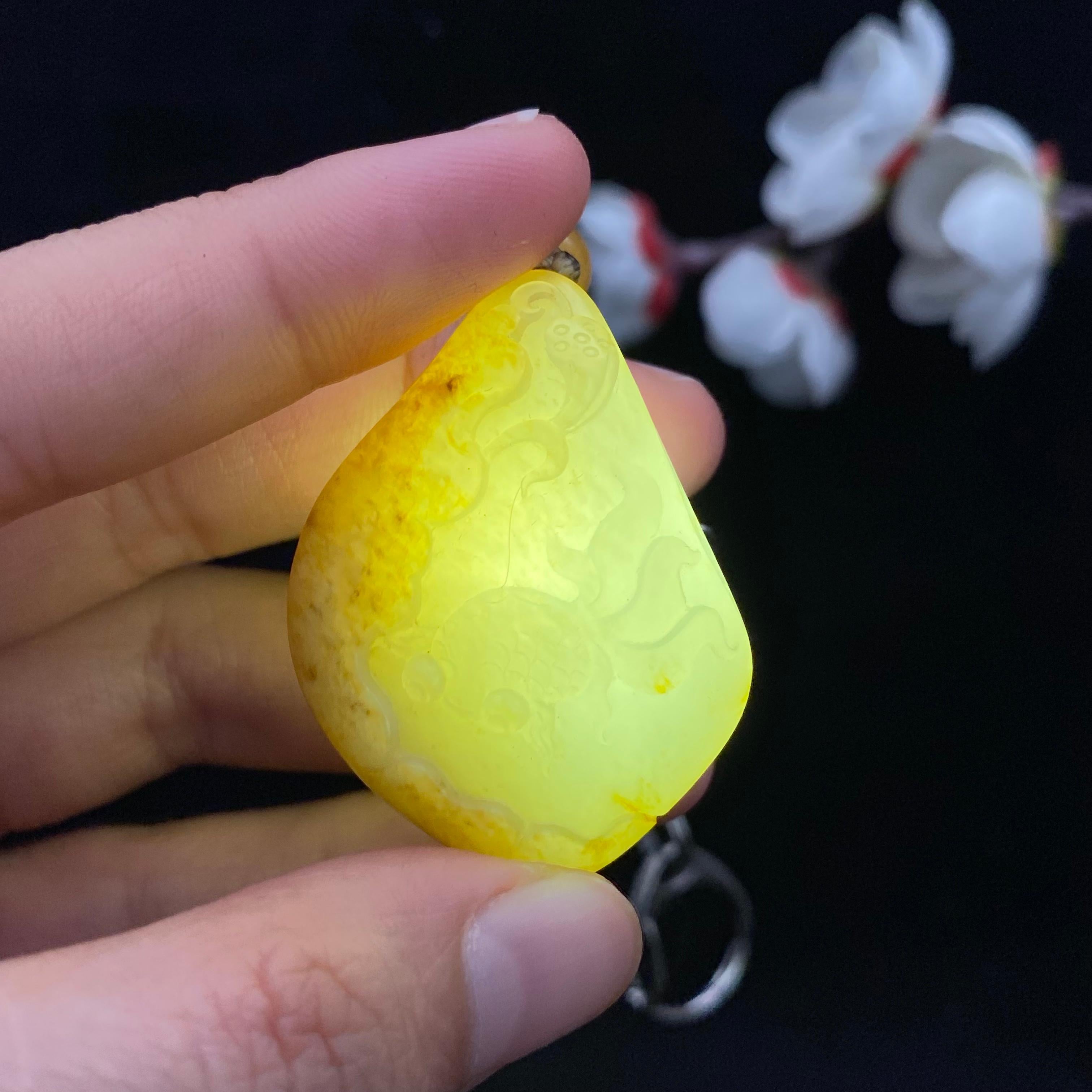和田玉-籽料【连年有余】挂件（39.7g）
