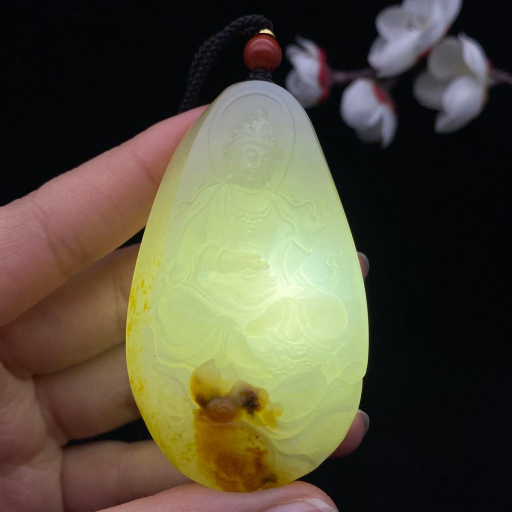 和田玉籽料【观音】（69.8g）