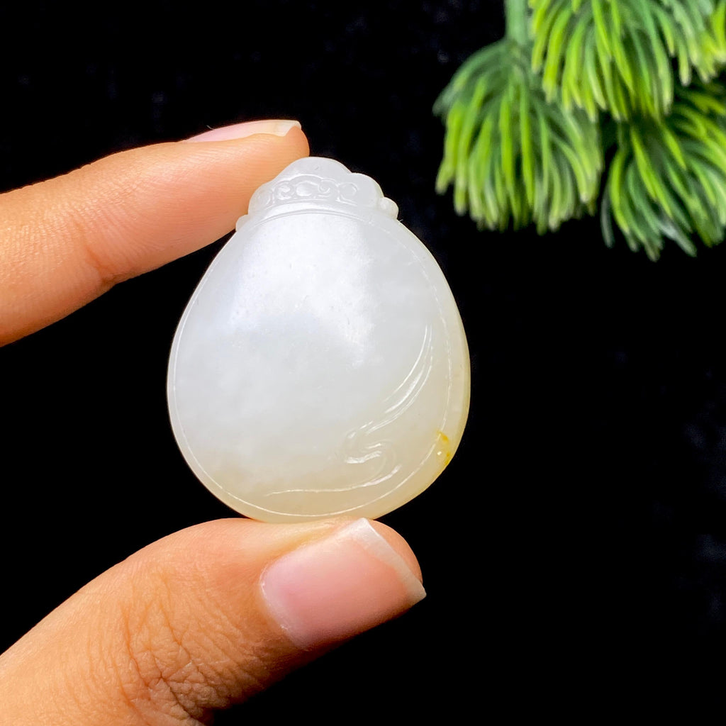 和田玉籽料无事牌（25.5g）