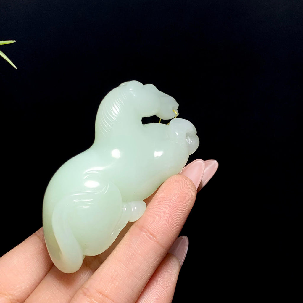 和田玉满翠马到成功手把件（69.3g）