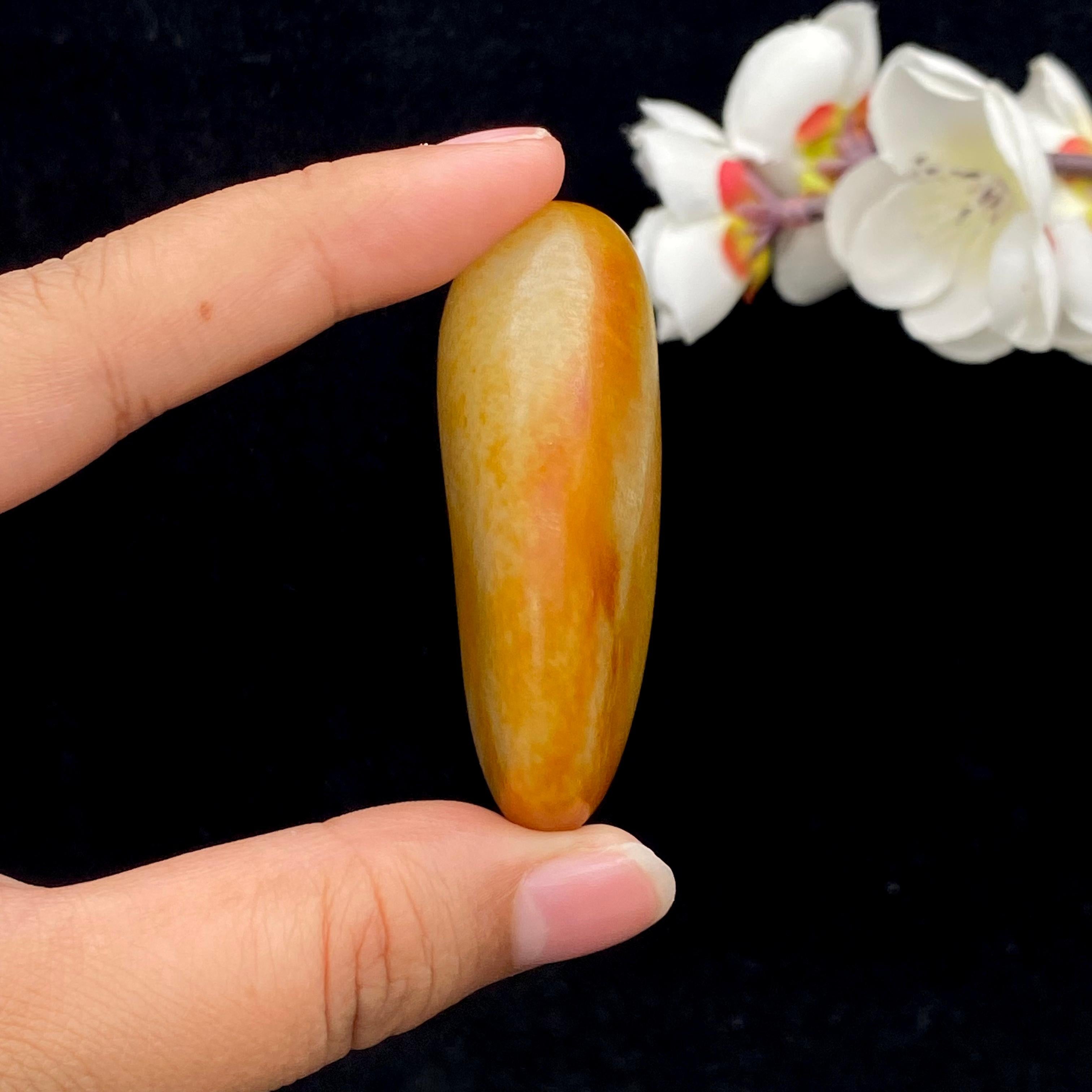和田玉满洒金皮籽料挂件（45.5g）