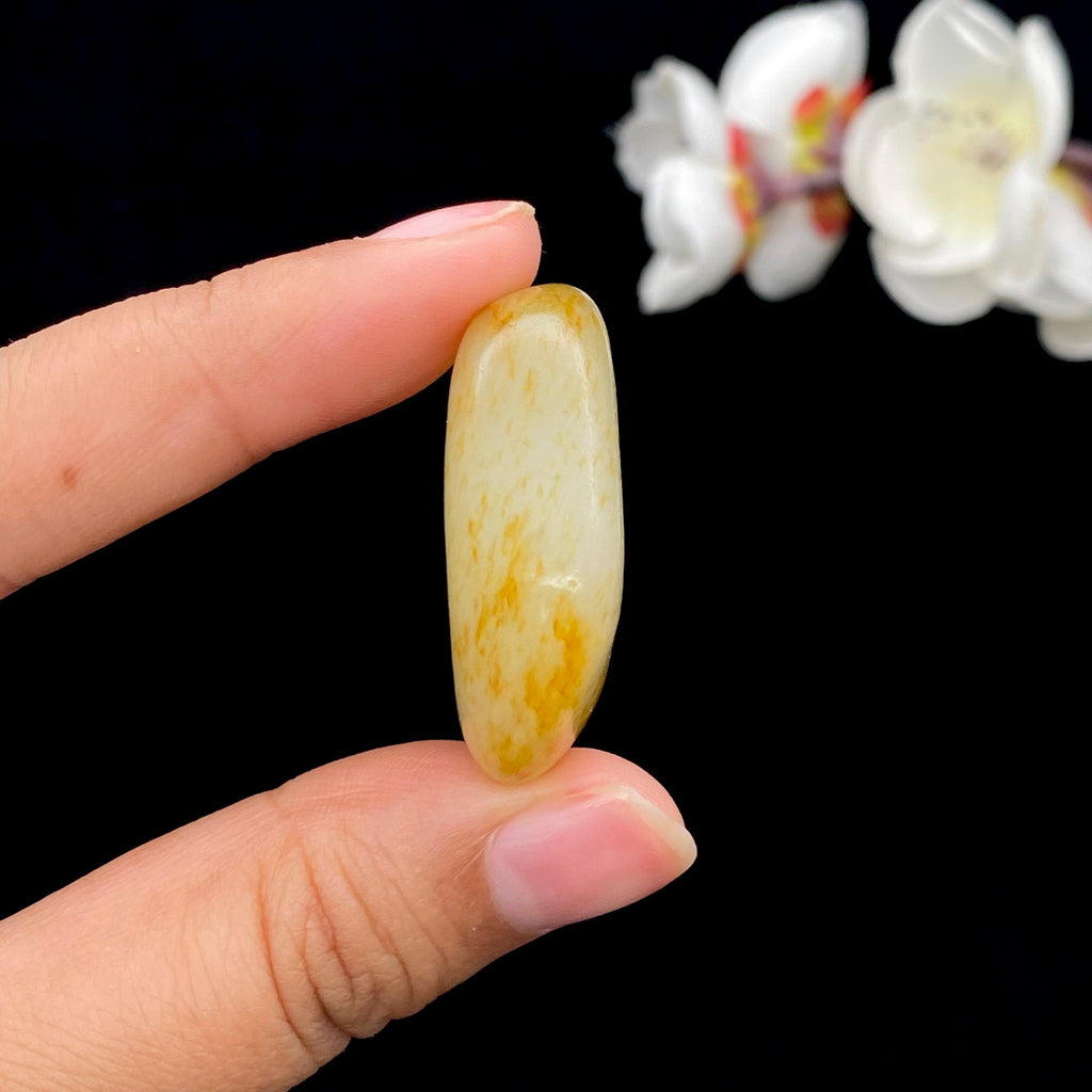 和田玉满洒金皮籽料挂件（23.2g）