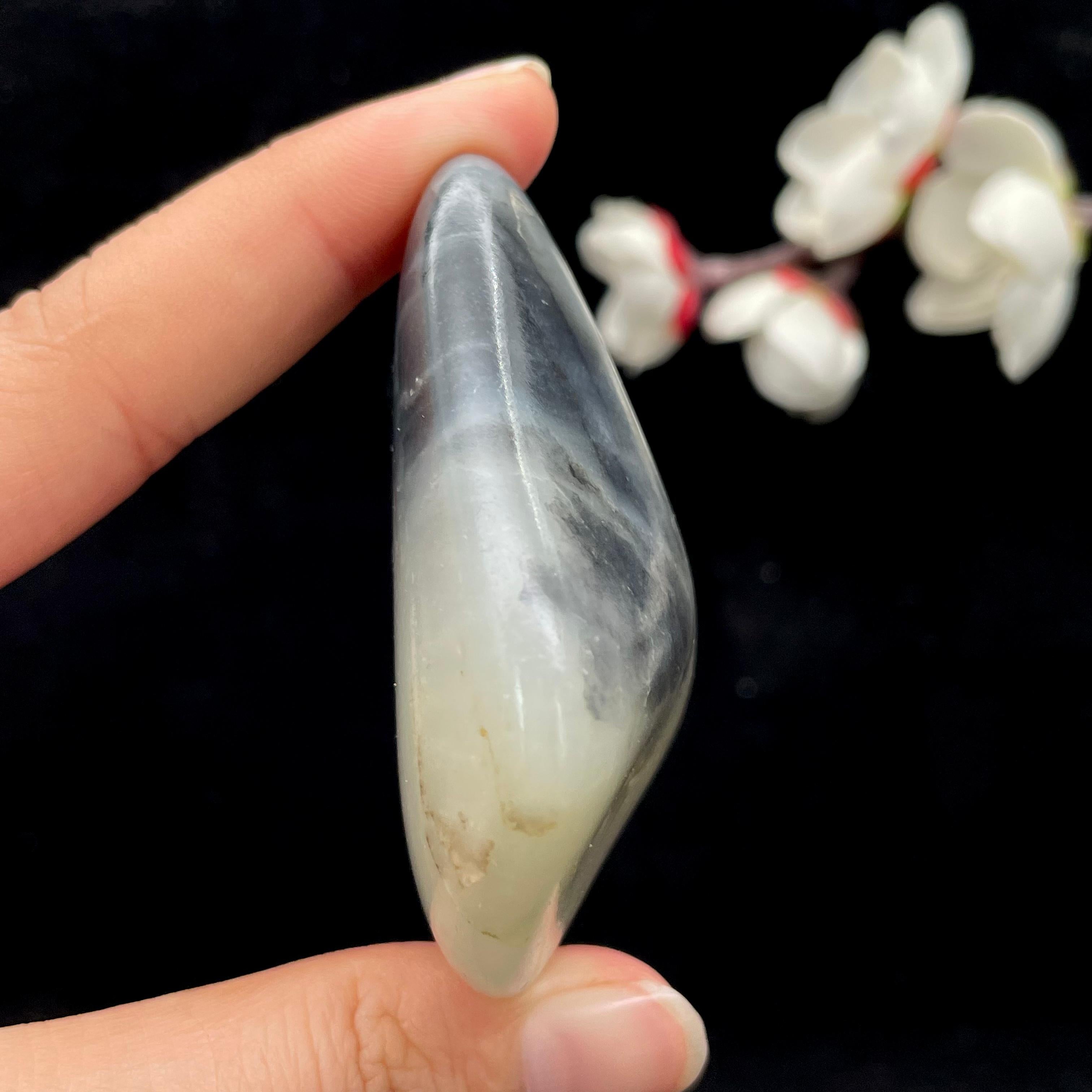 和田玉青花籽料（131.3g）