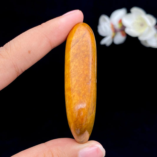 和田玉黄沁皮籽料原石（55.3g）