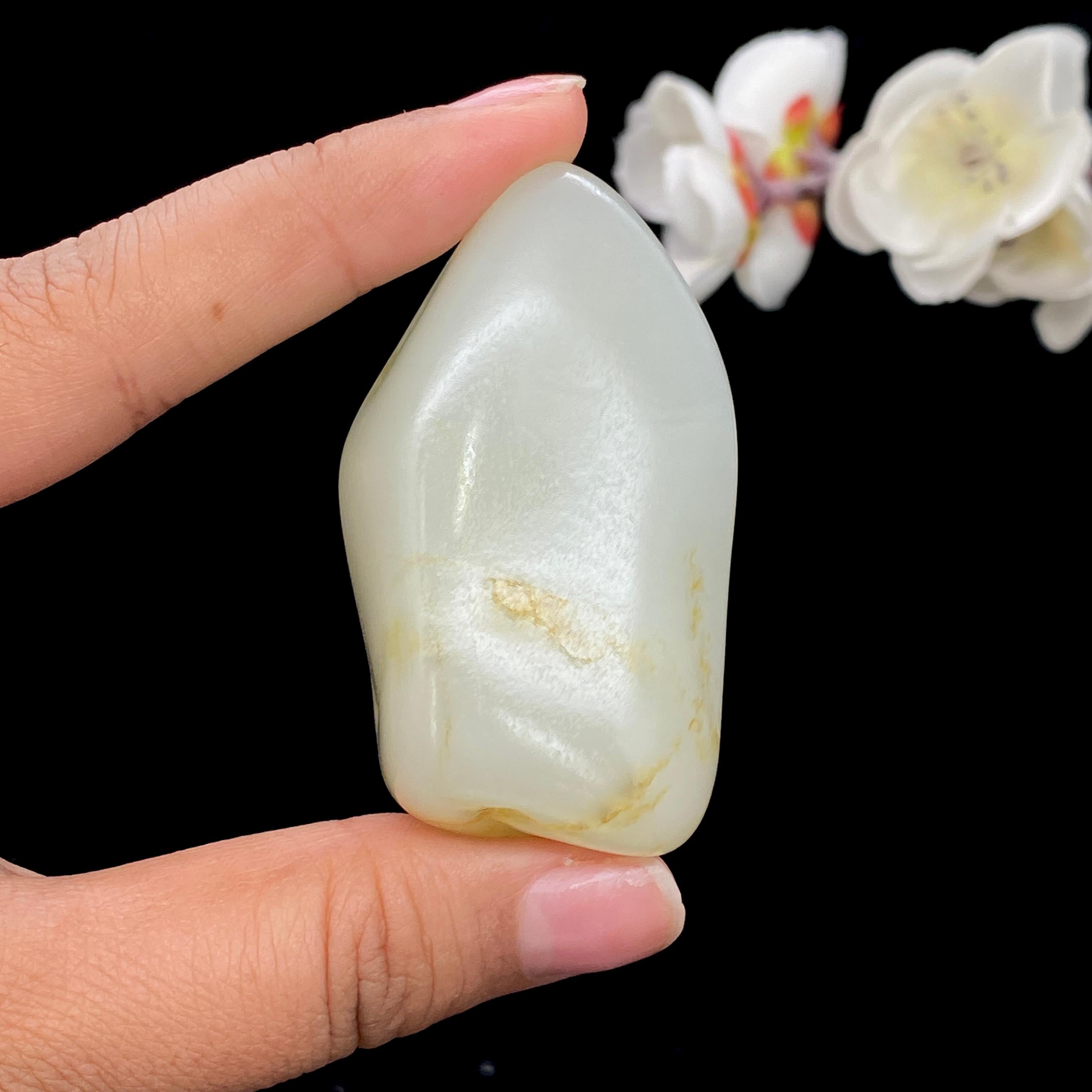 和田玉白玉带洒金皮籽料（66.7g）