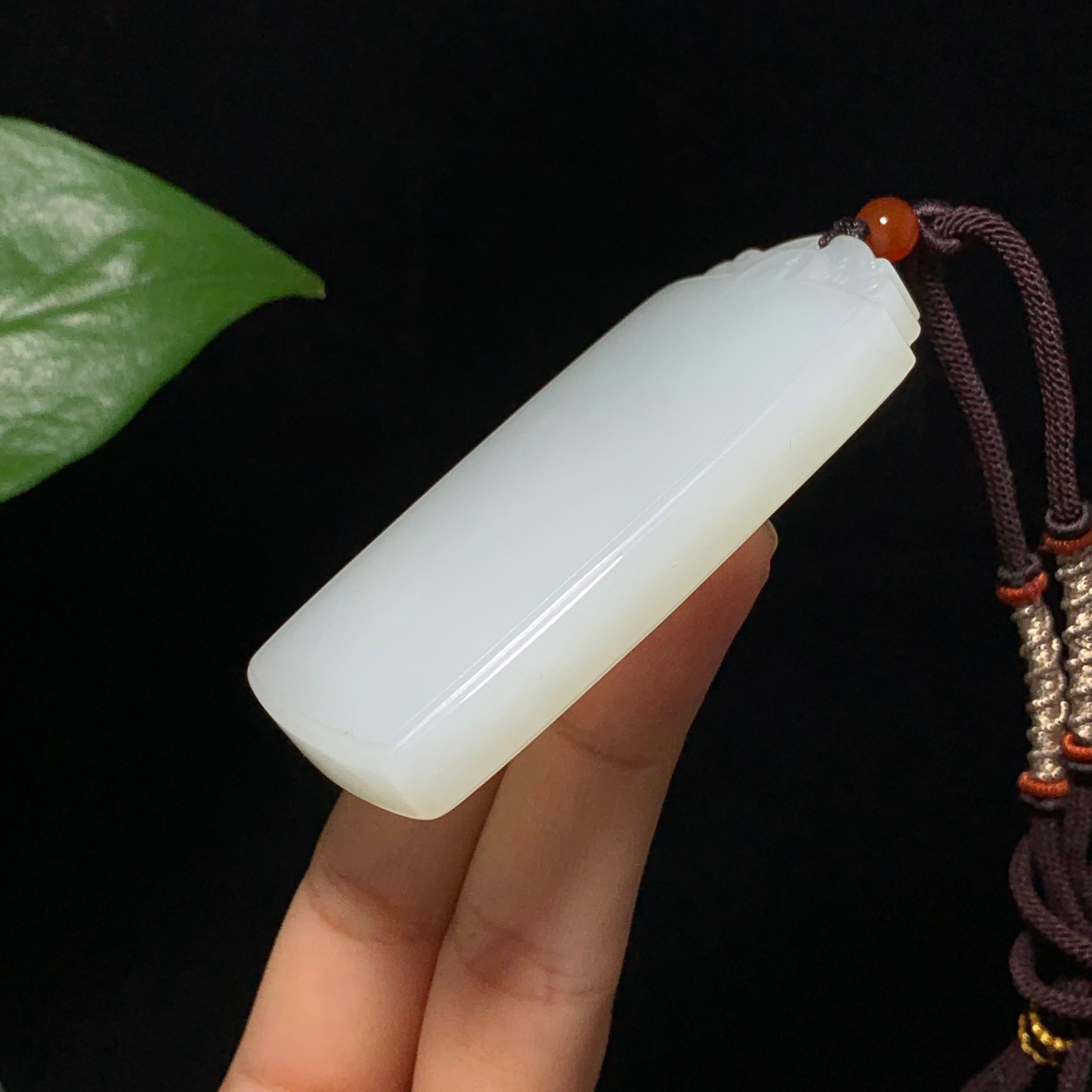 高品质和田山料白玉无事牌（72.0g）