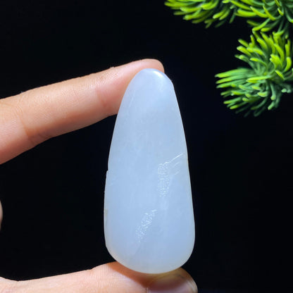 和田玉籽料观音（30.0g）
