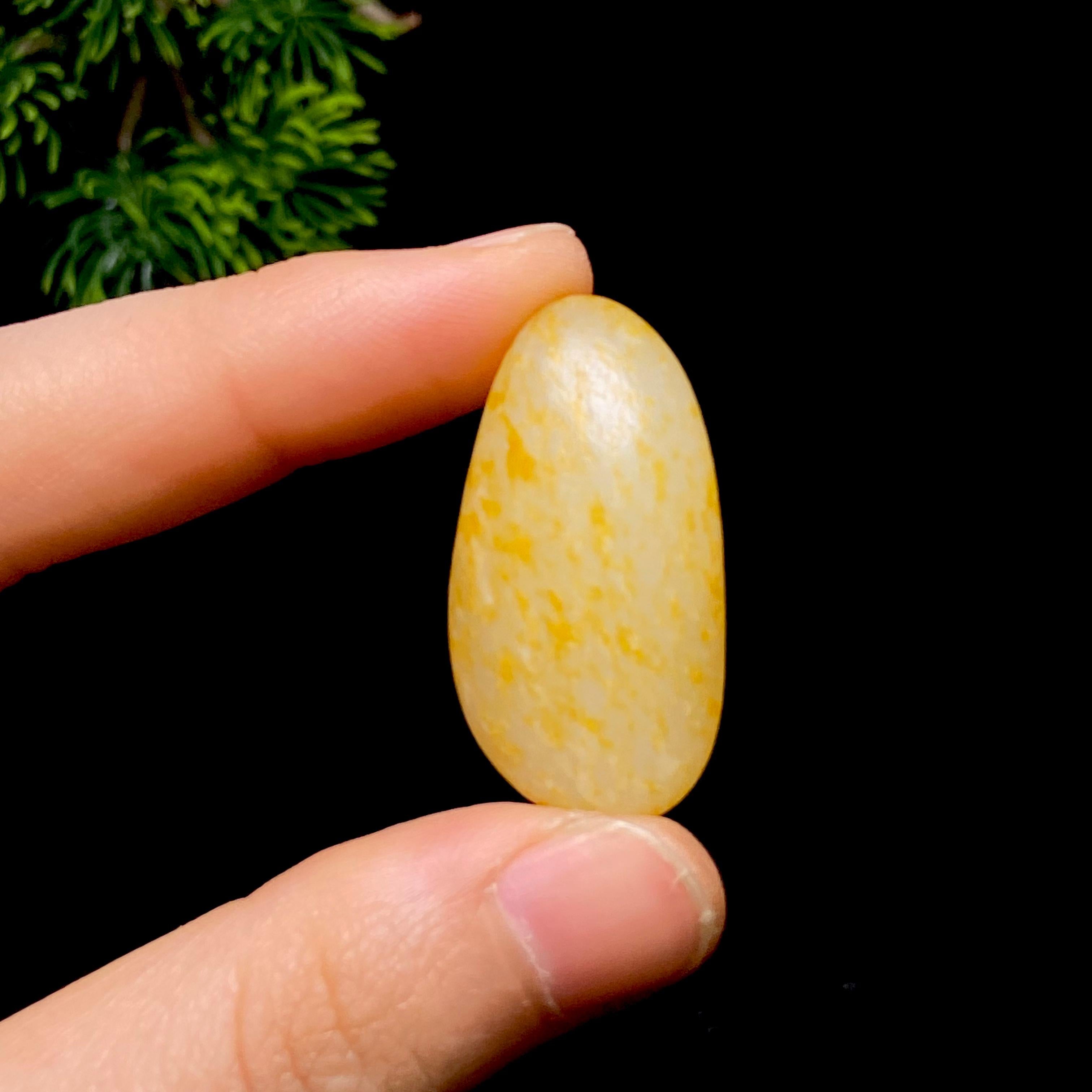 和田玉洒金皮籽料（11.7g）