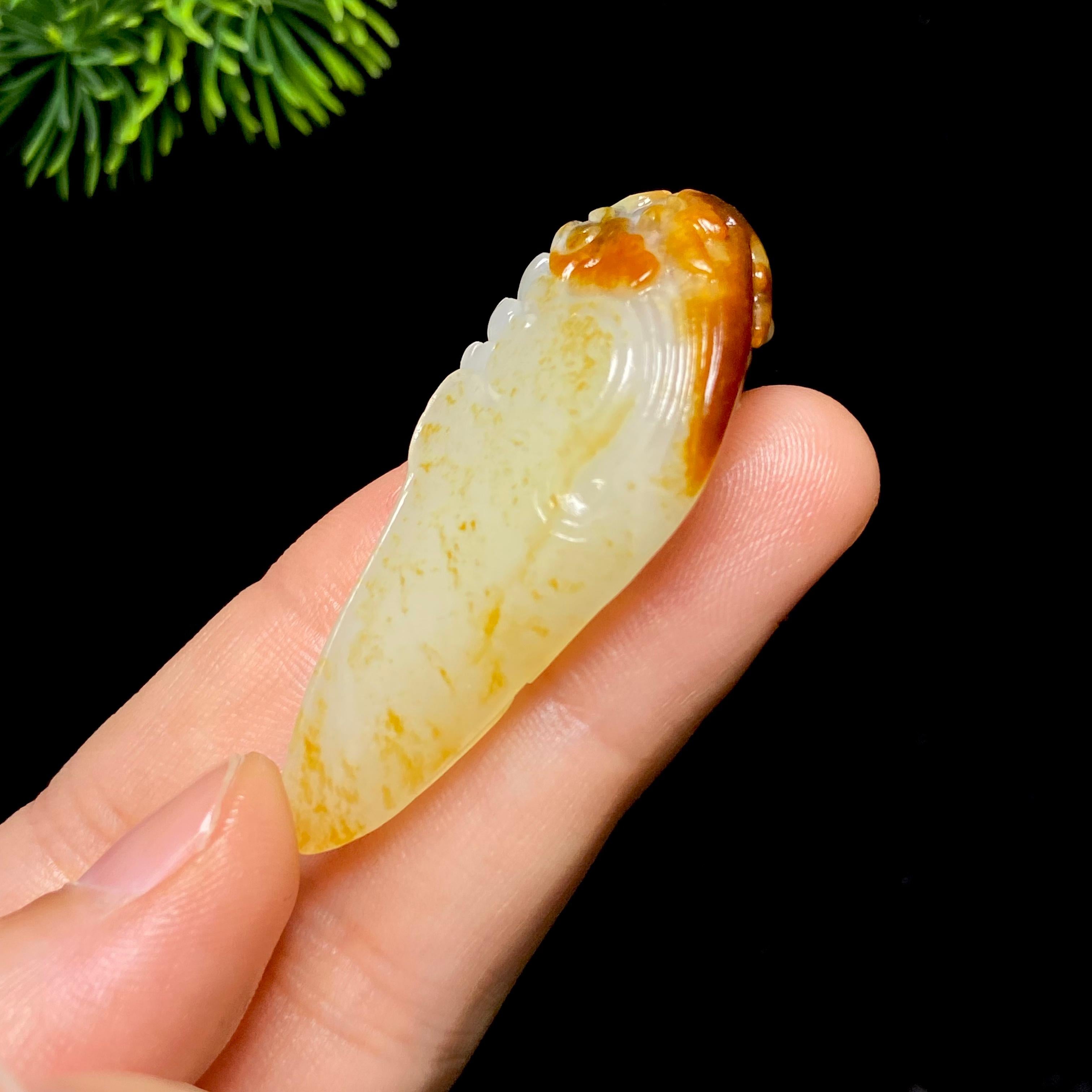 和田玉籽料龙牙（17.5g）